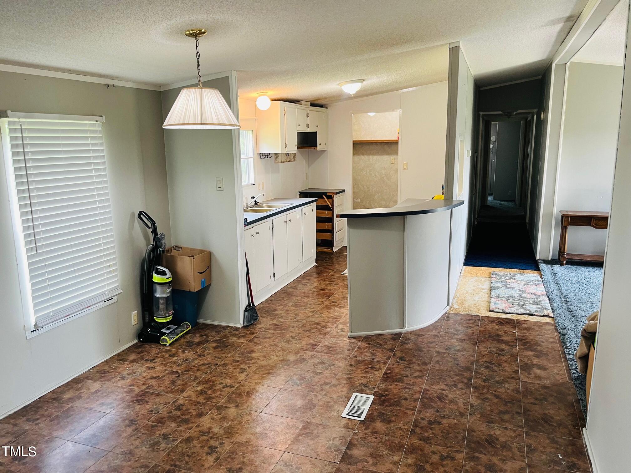 41 Artesian Spring Lane
