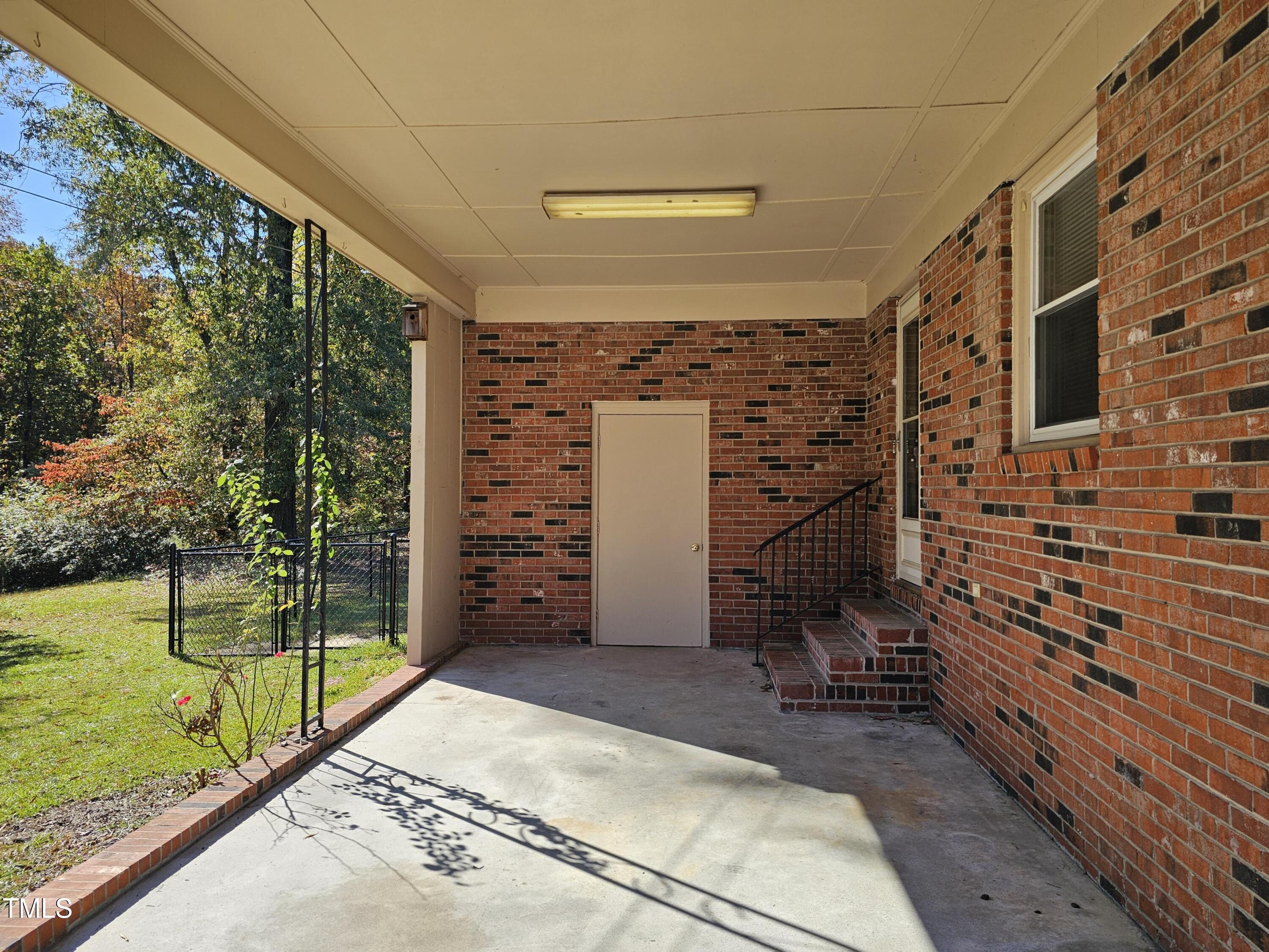 211 Barnes Avenue