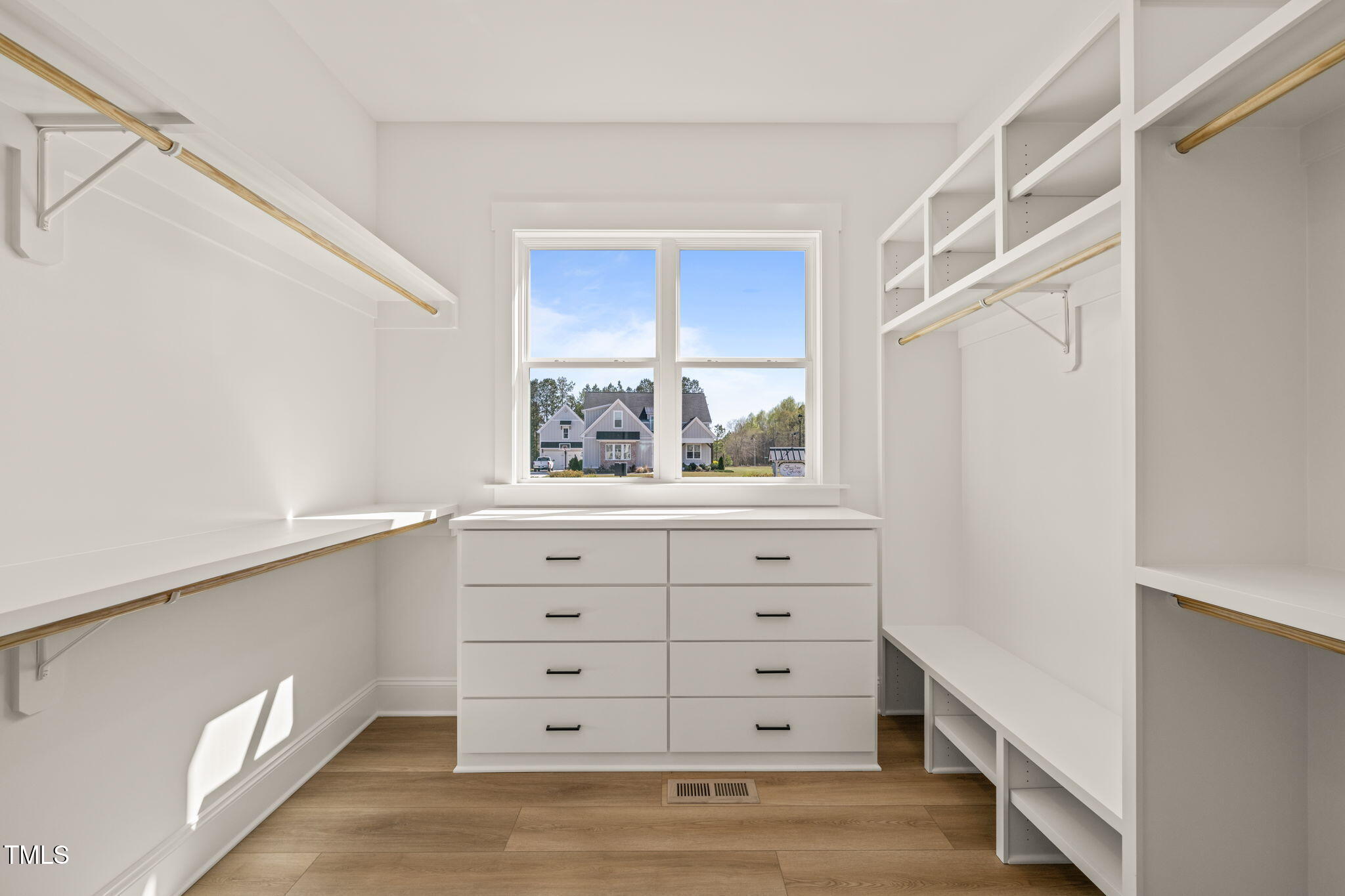 25 Constitution Avenue