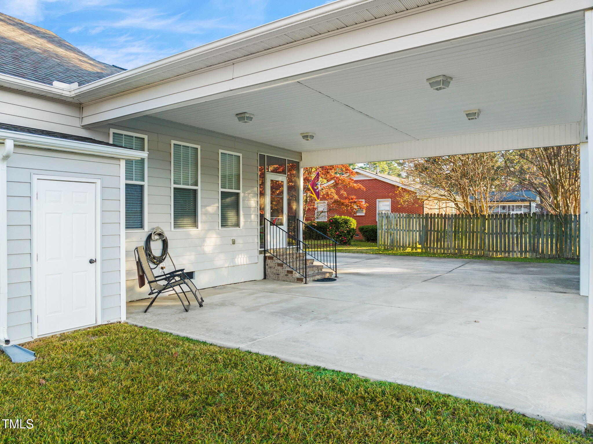 1115 Friendly Road