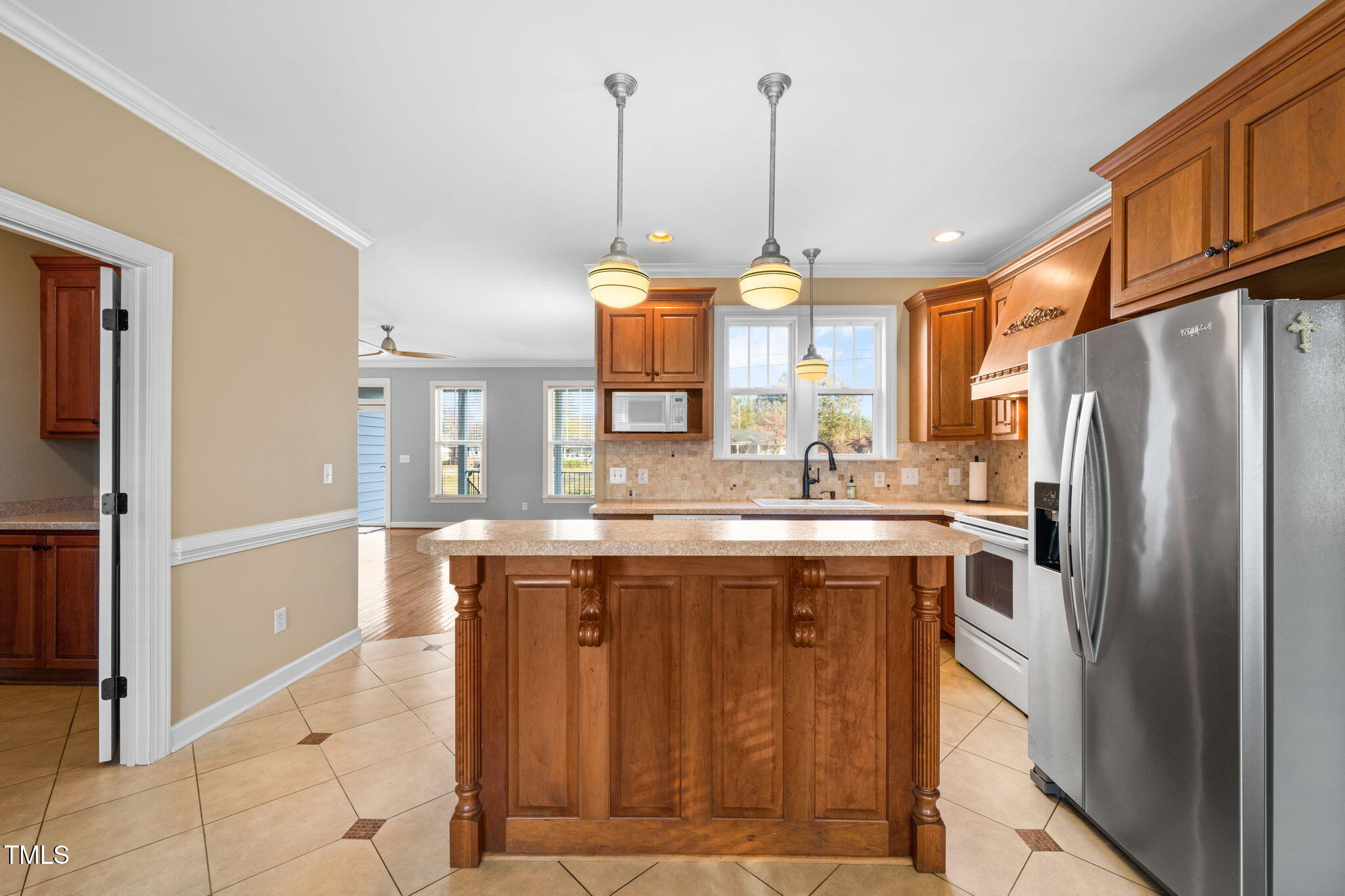 1115 Friendly Road