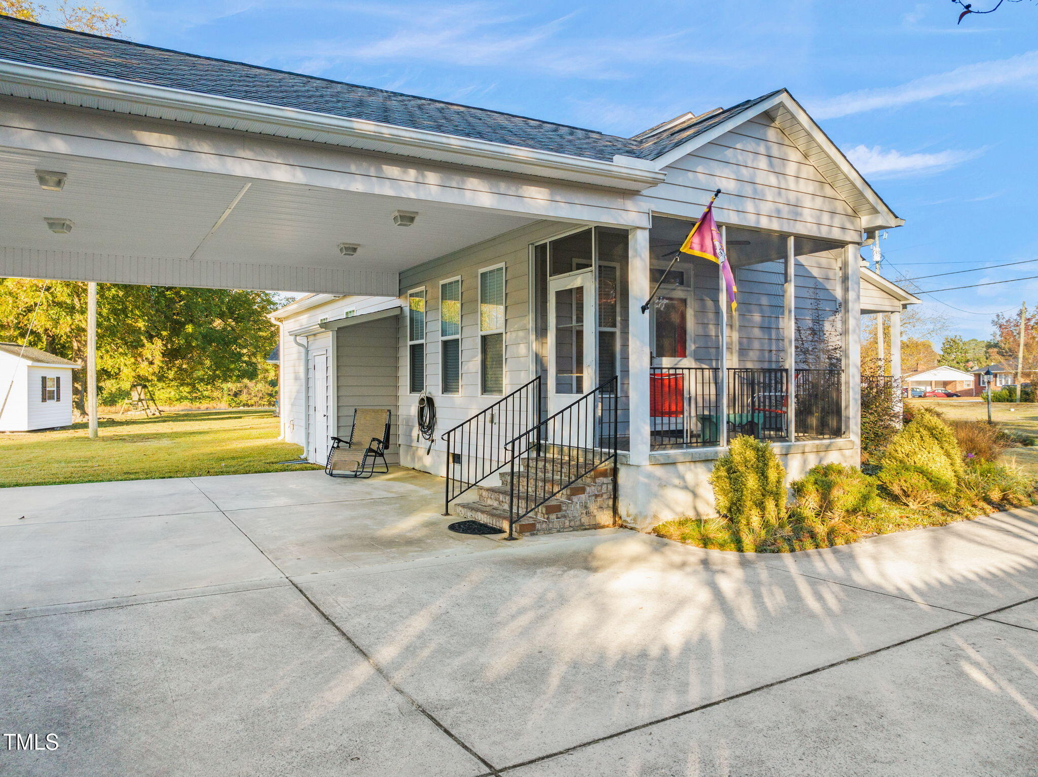 1115 Friendly Road