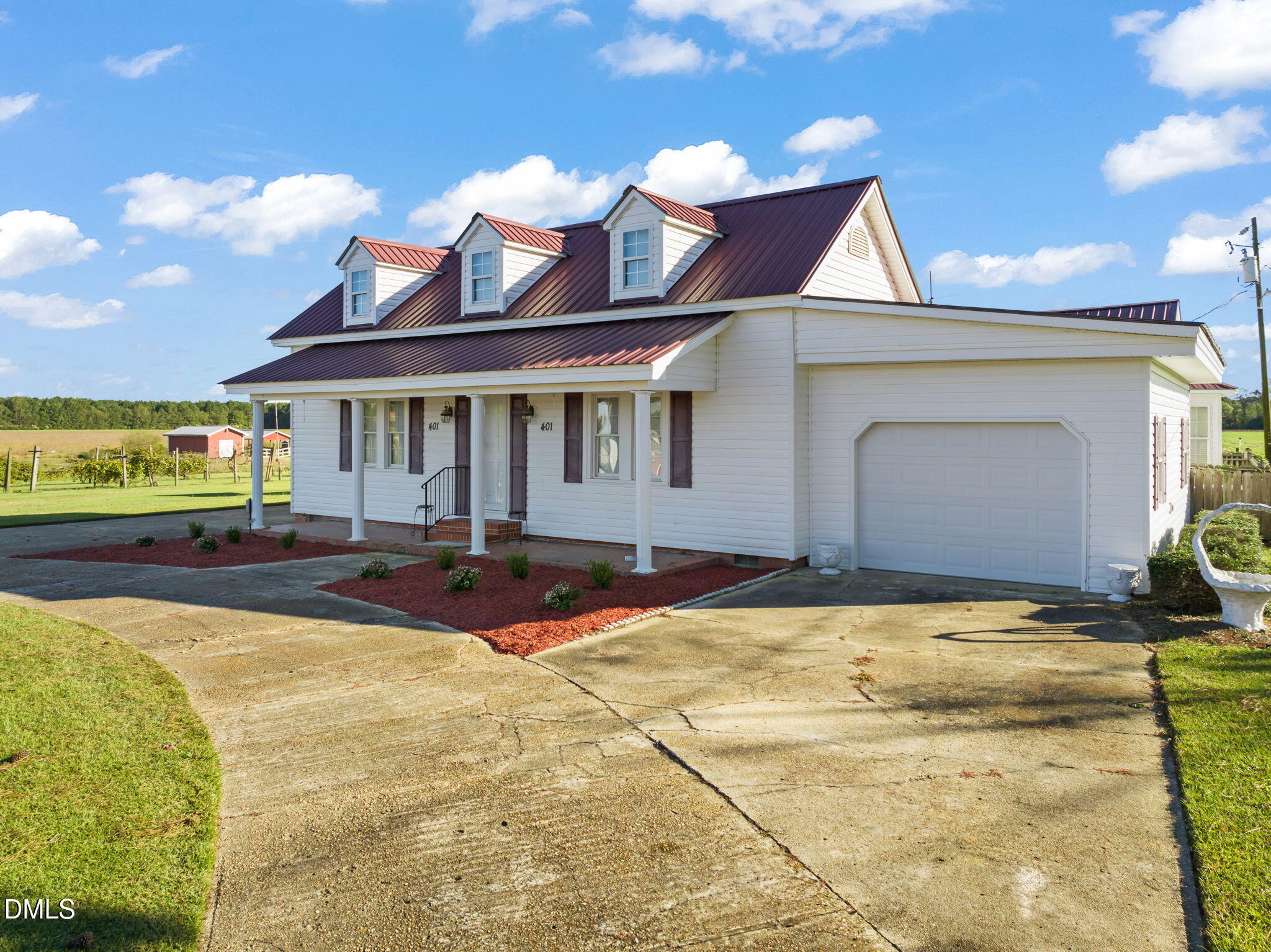 401 Allen'S Crossroads Road, Four Oaks