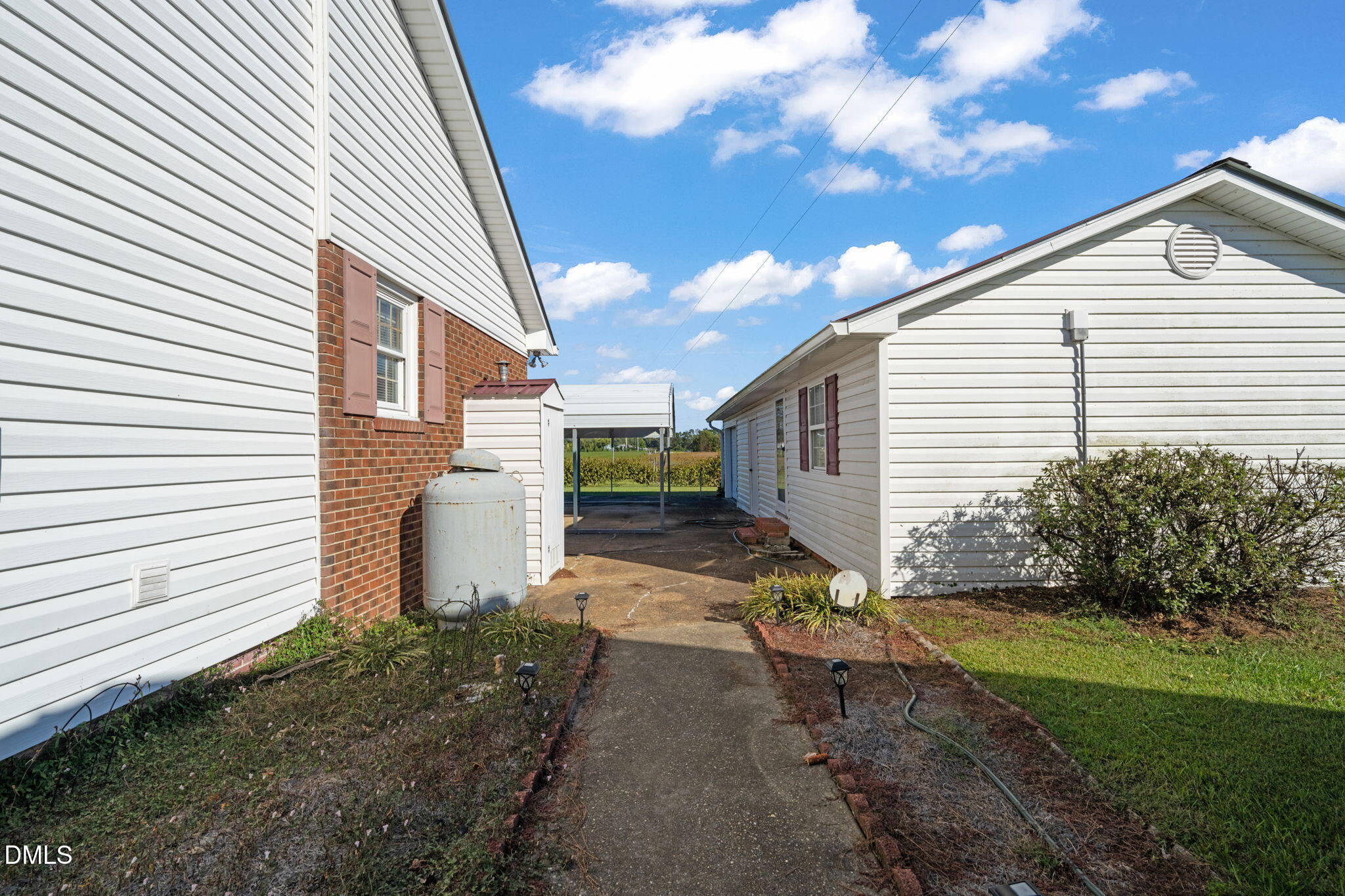 401 Allen'S Crossroads Road, Four Oaks