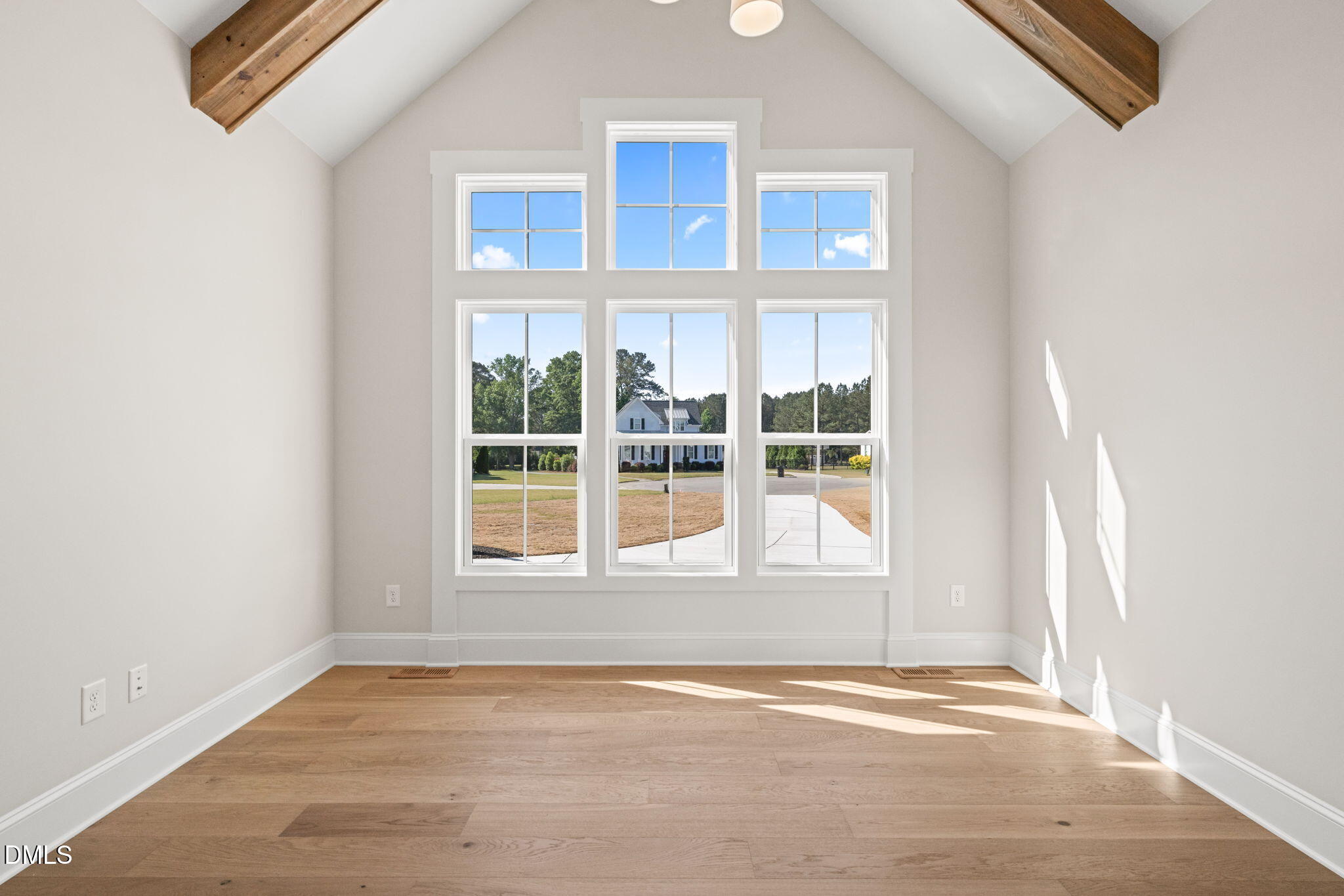 85 Constitution Avenue