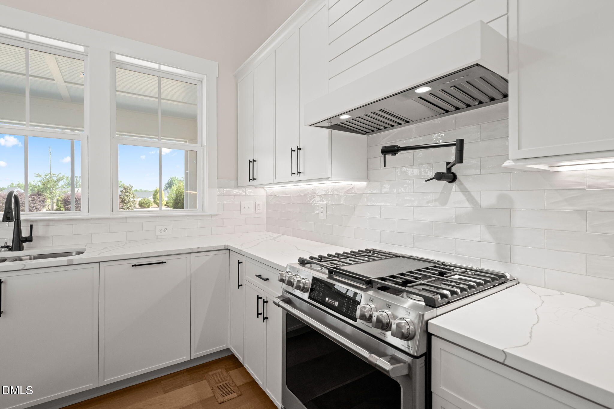 85 Constitution Avenue