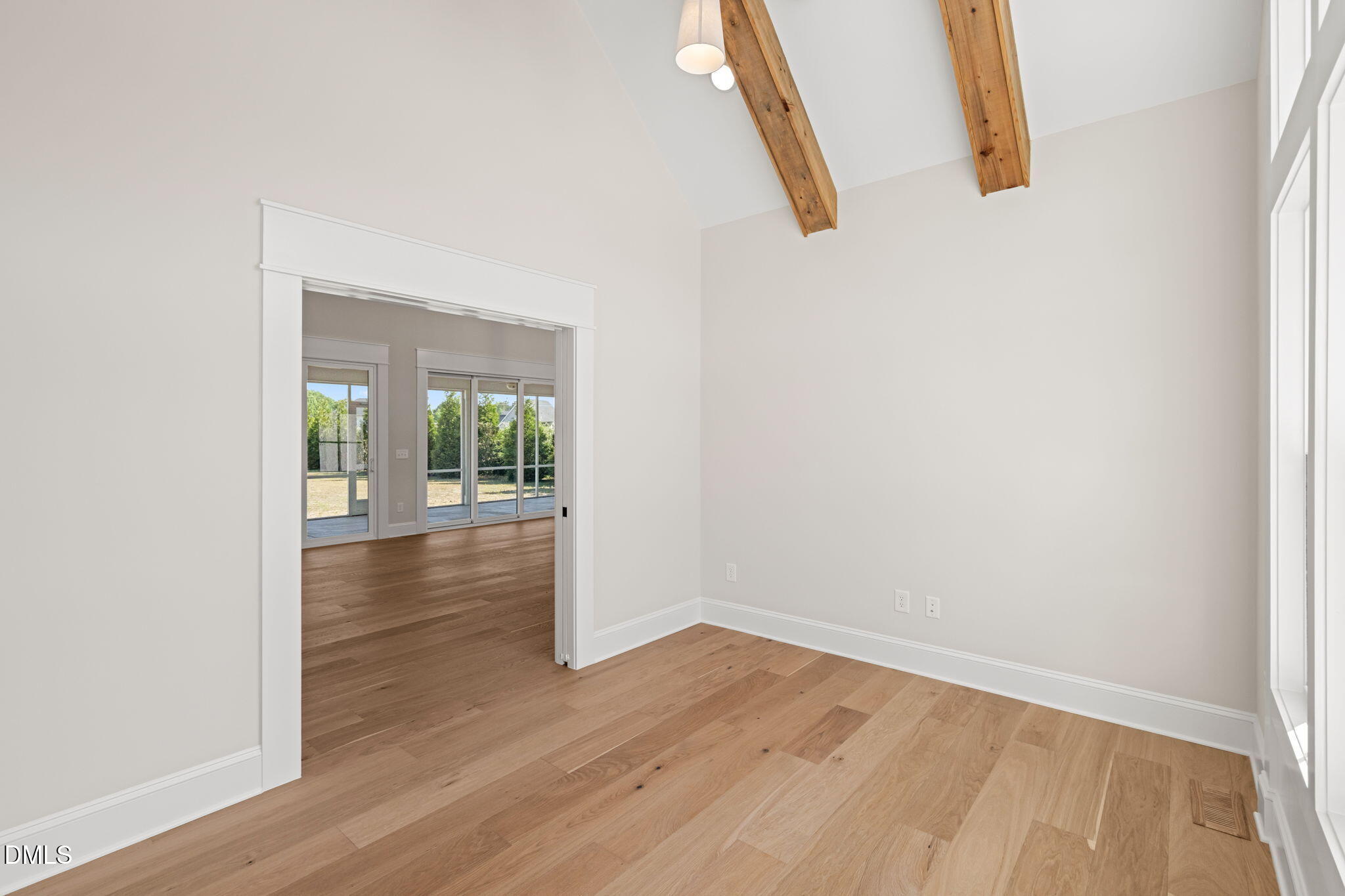 85 Constitution Avenue