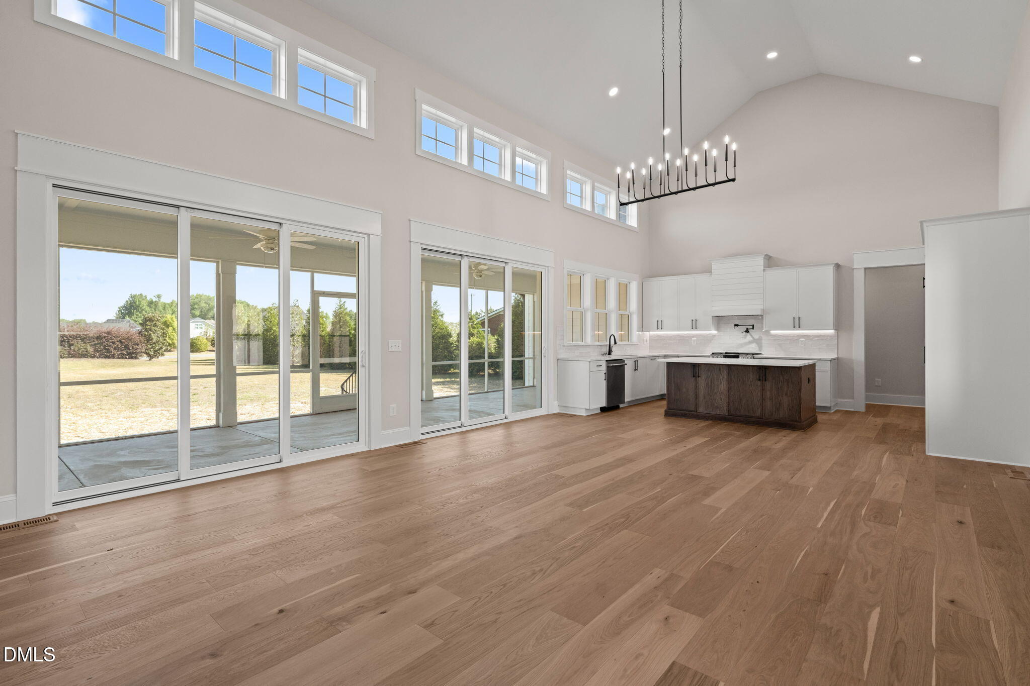 85 Constitution Avenue