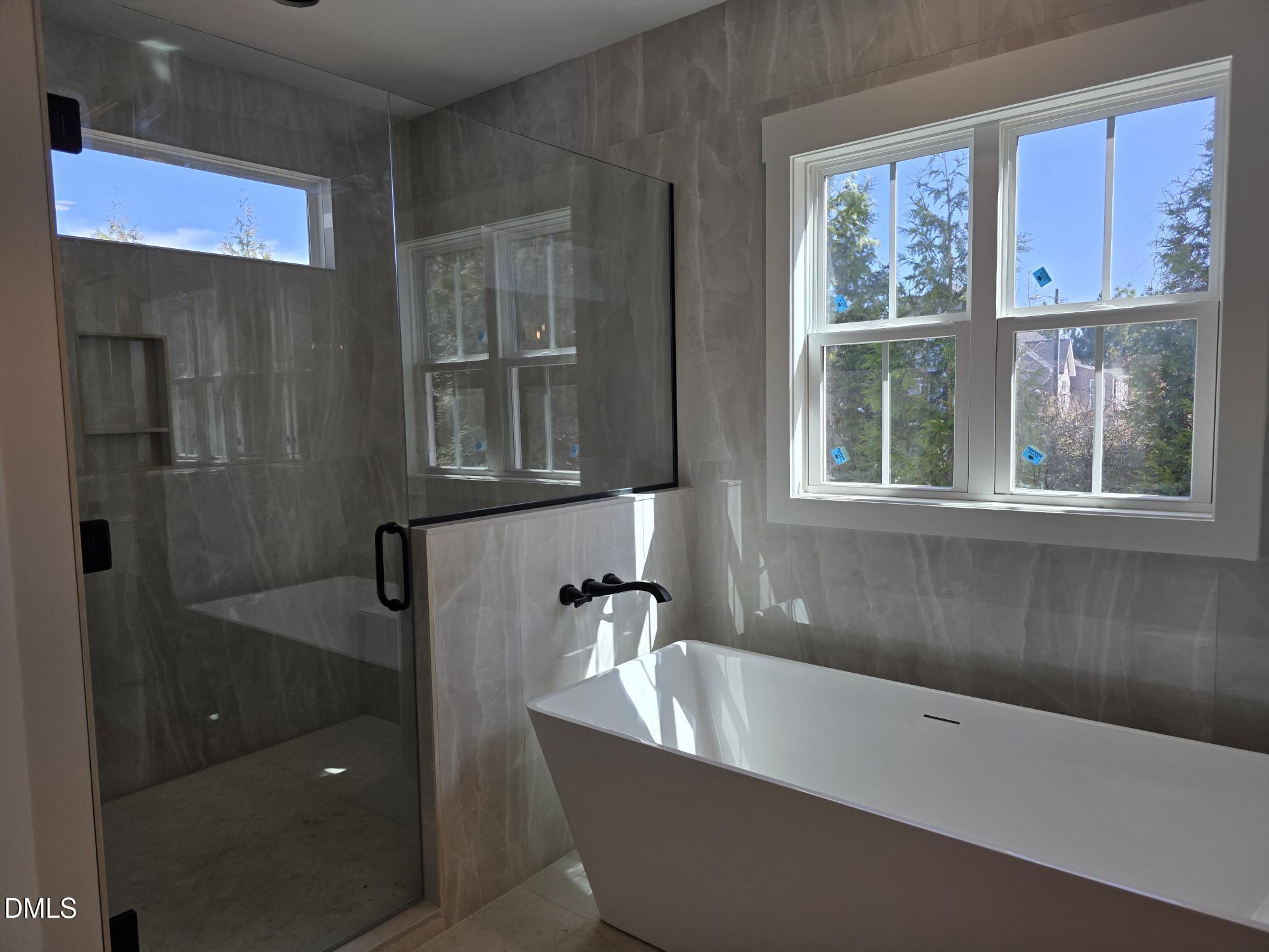 85 Constitution Avenue