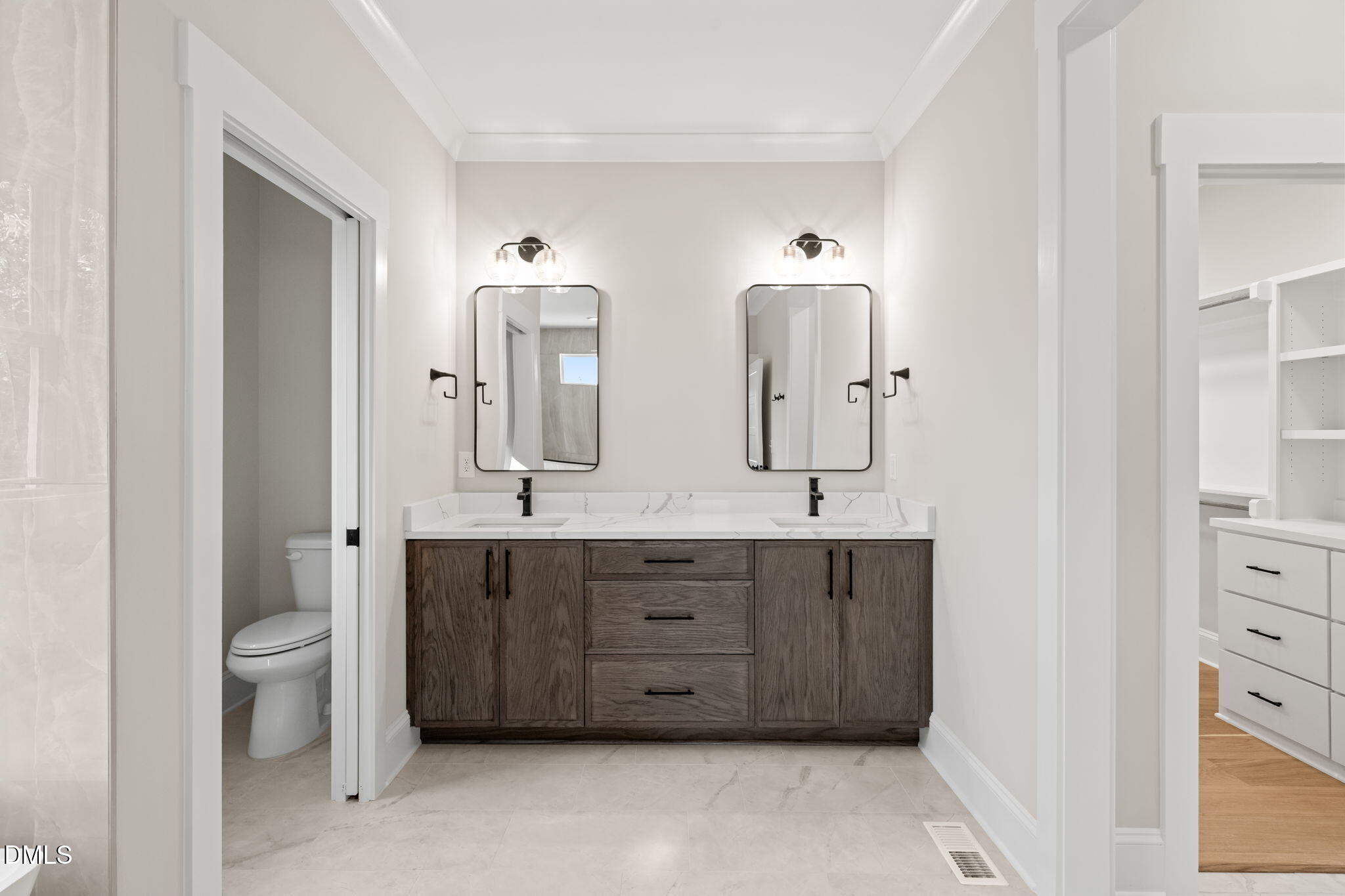 85 Constitution Avenue