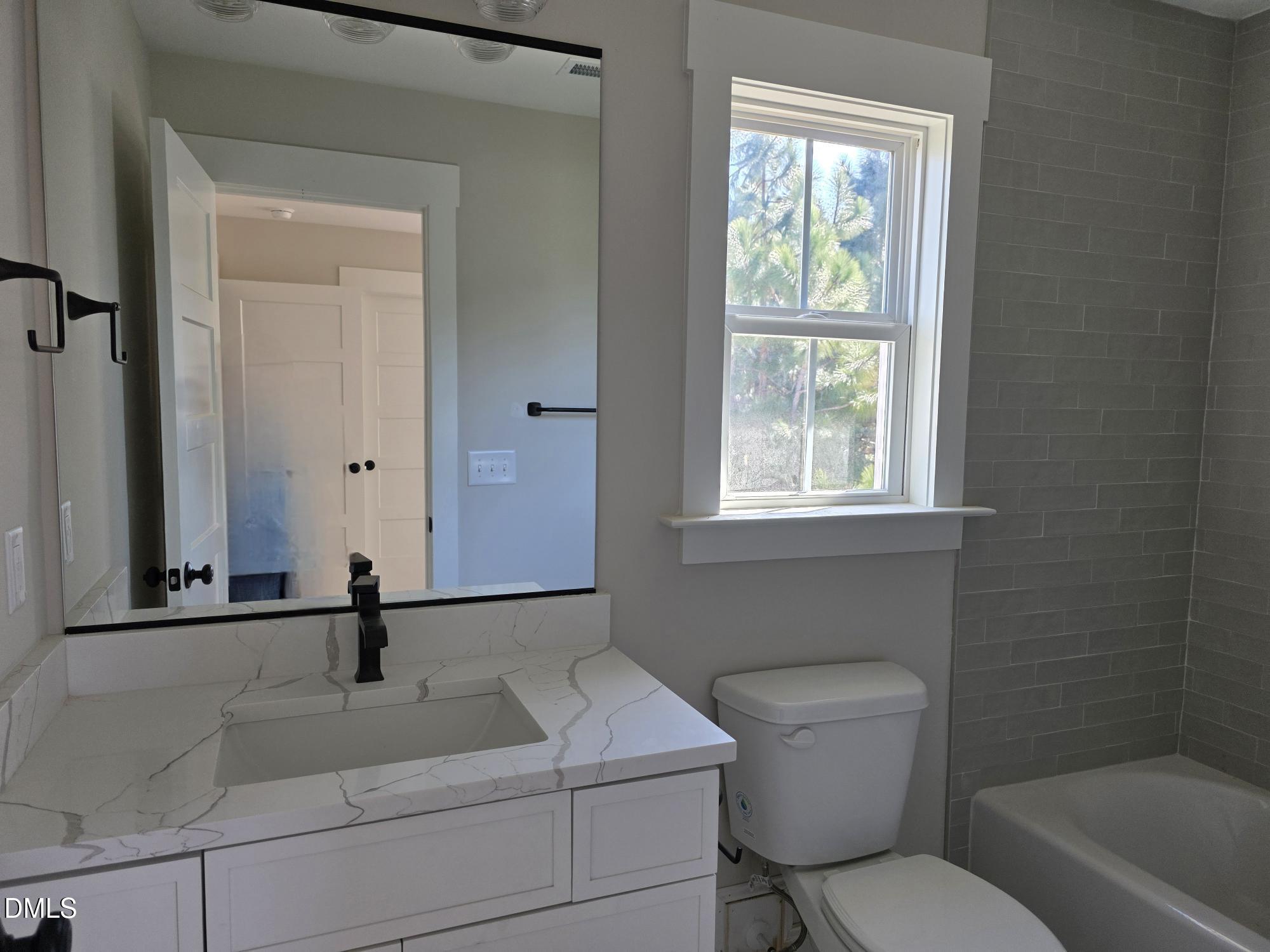 85 Constitution Avenue