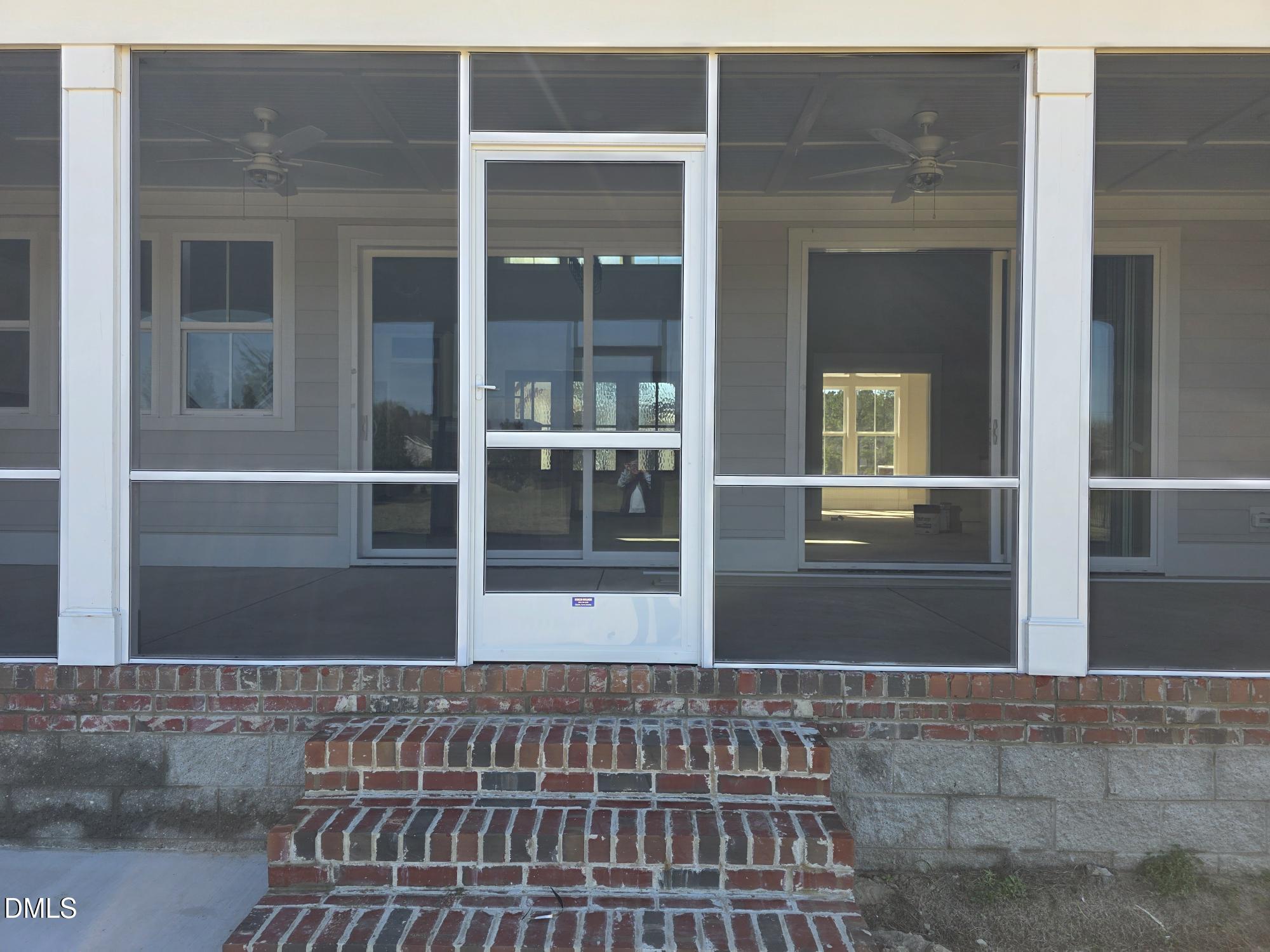 85 Constitution Avenue