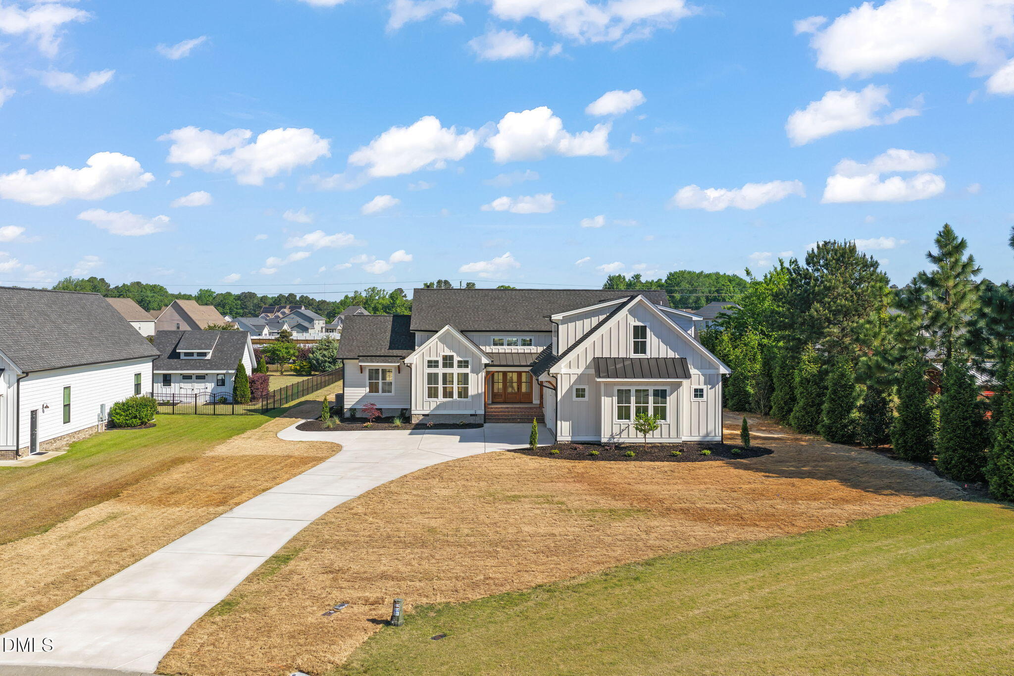 85 Constitution Avenue