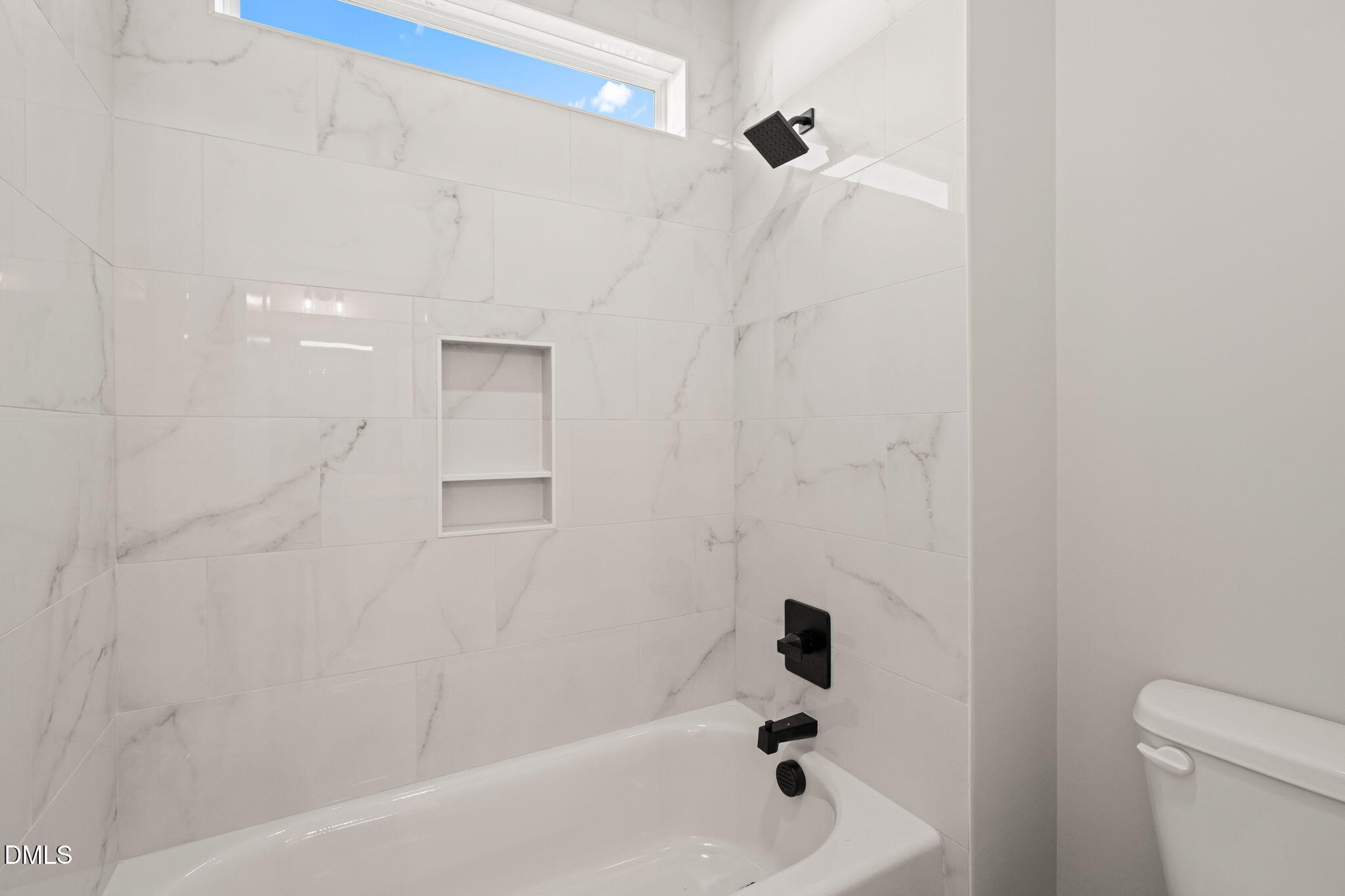 85 Constitution Avenue