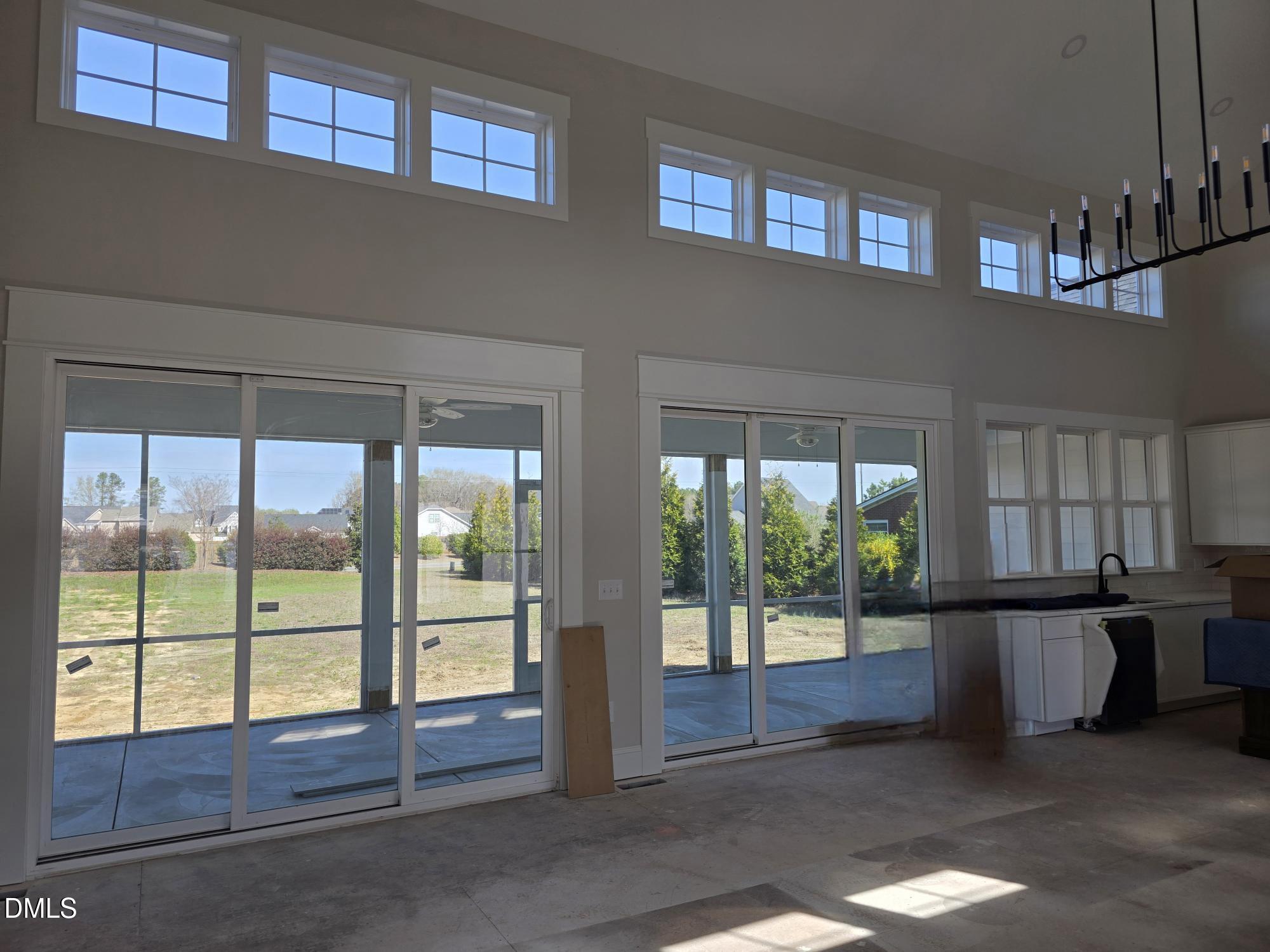 85 Constitution Avenue