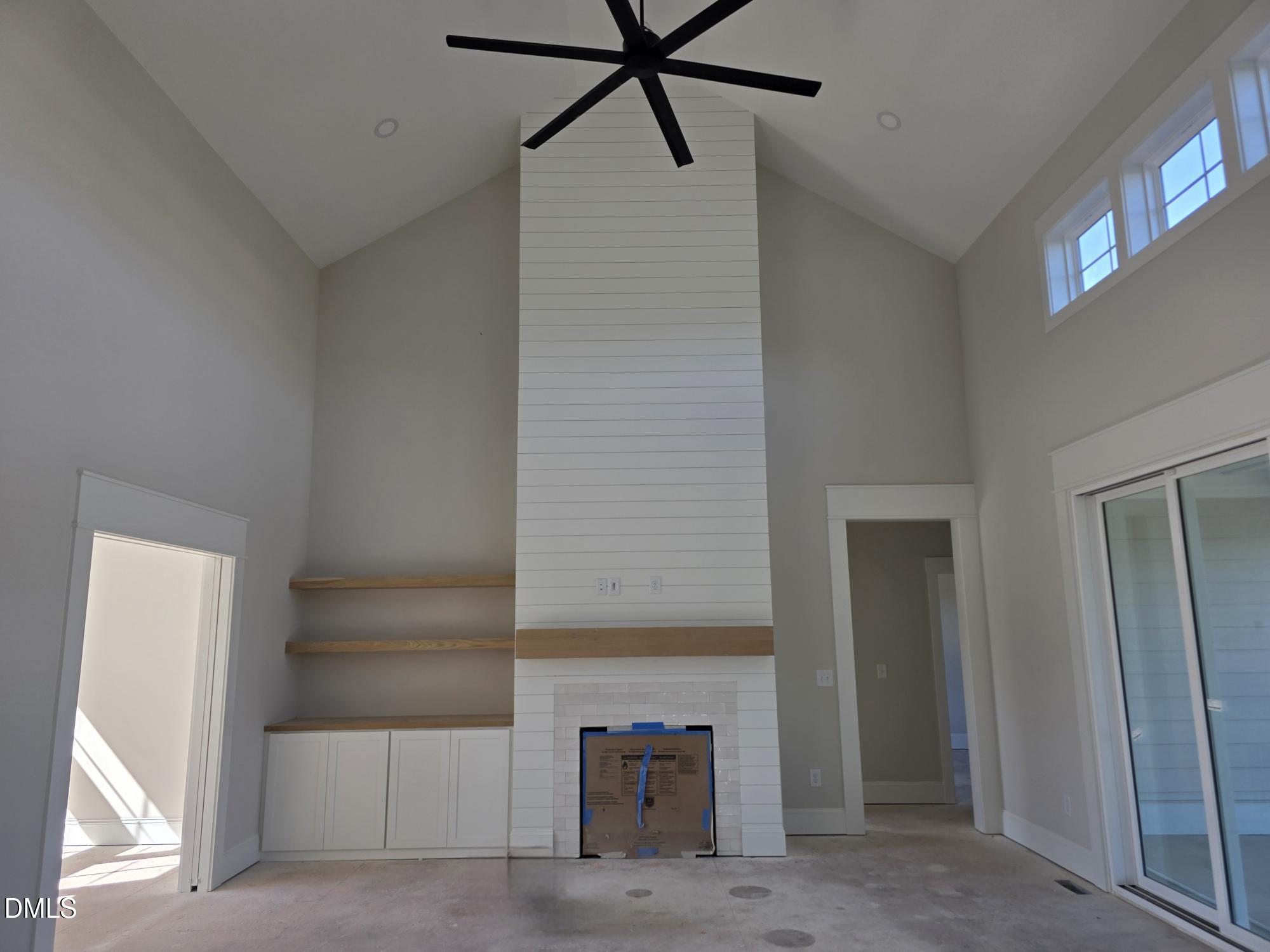 85 Constitution Avenue