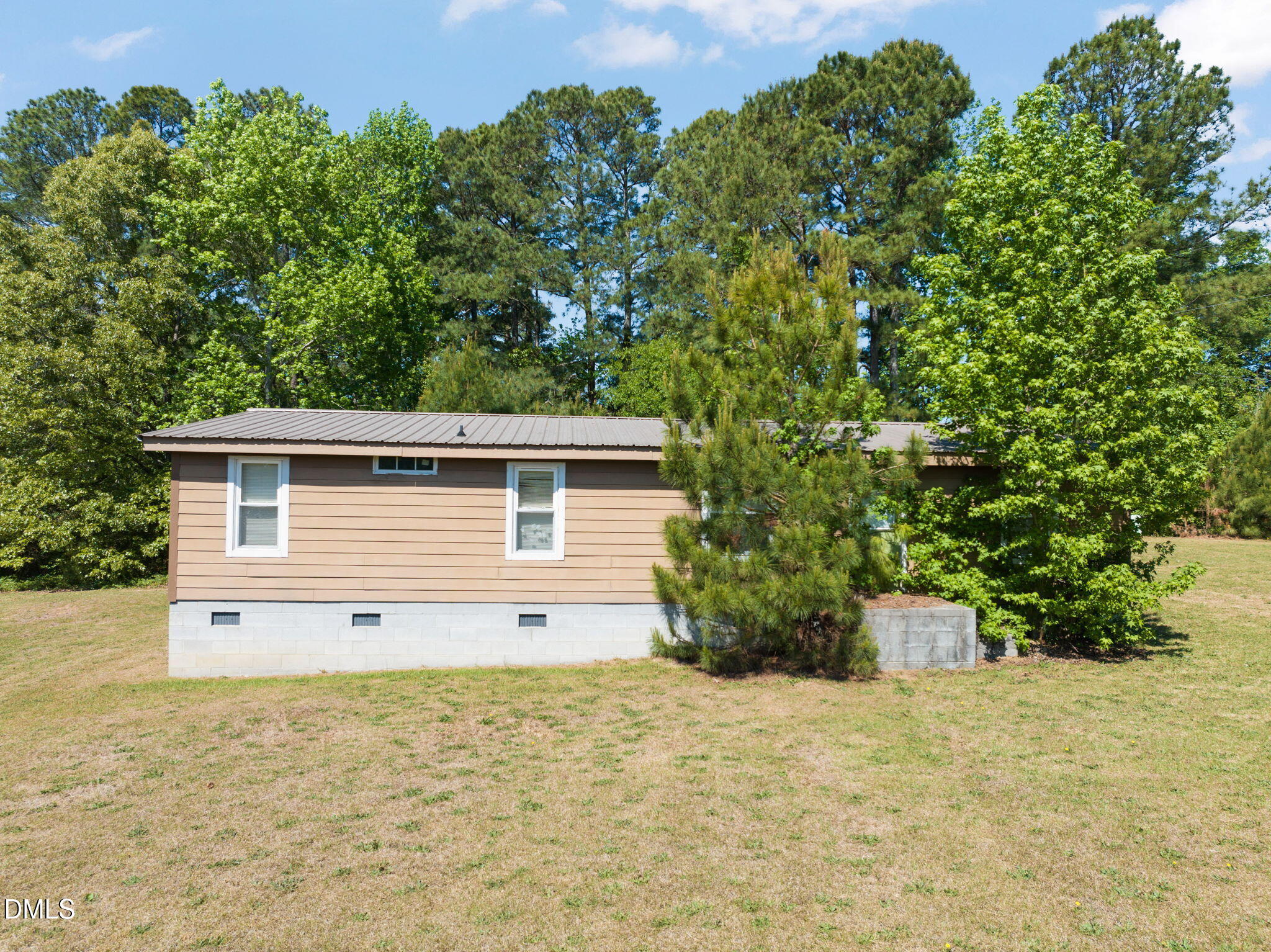2660 Carolina 242