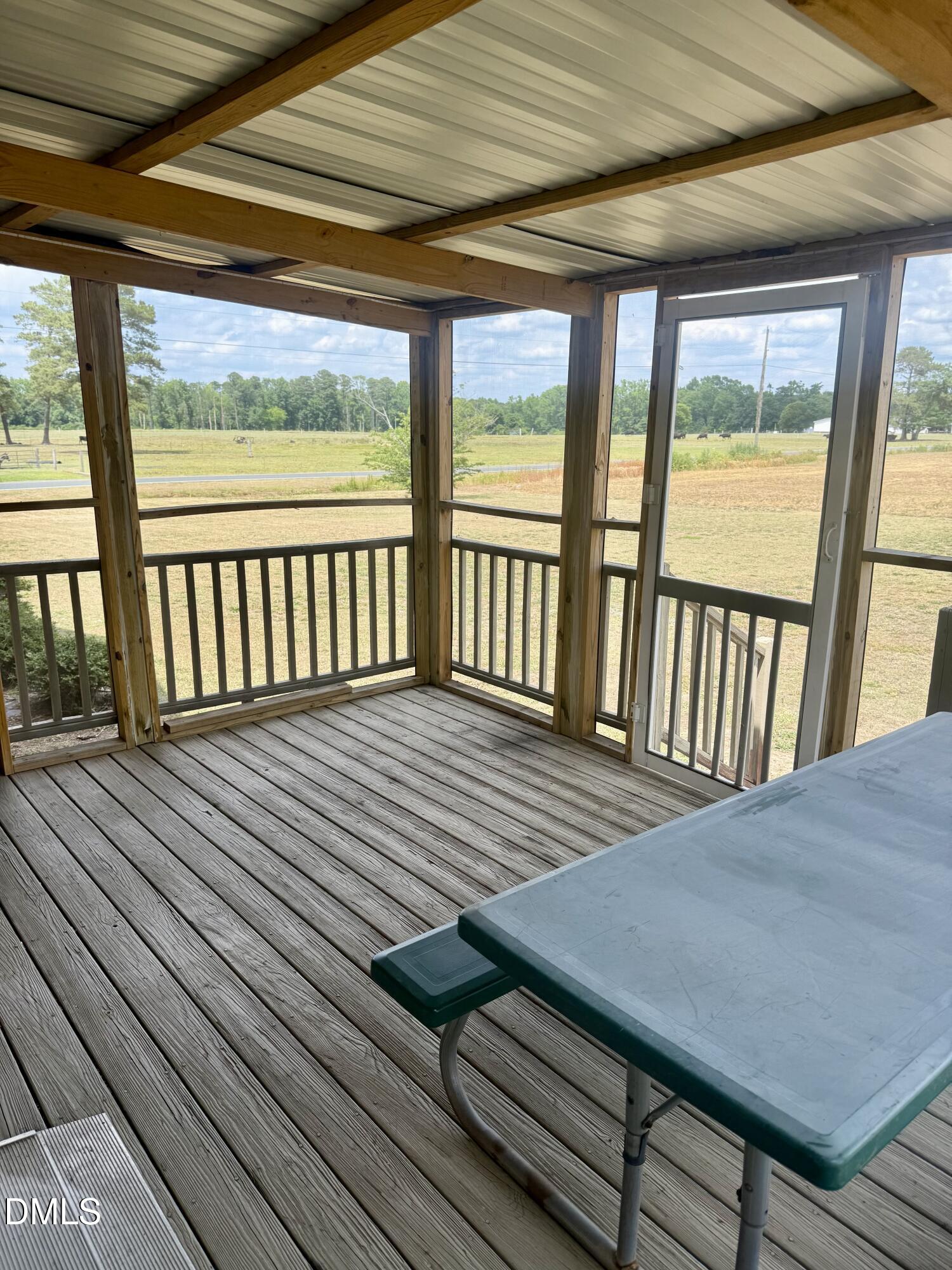 1511 Lane Road
