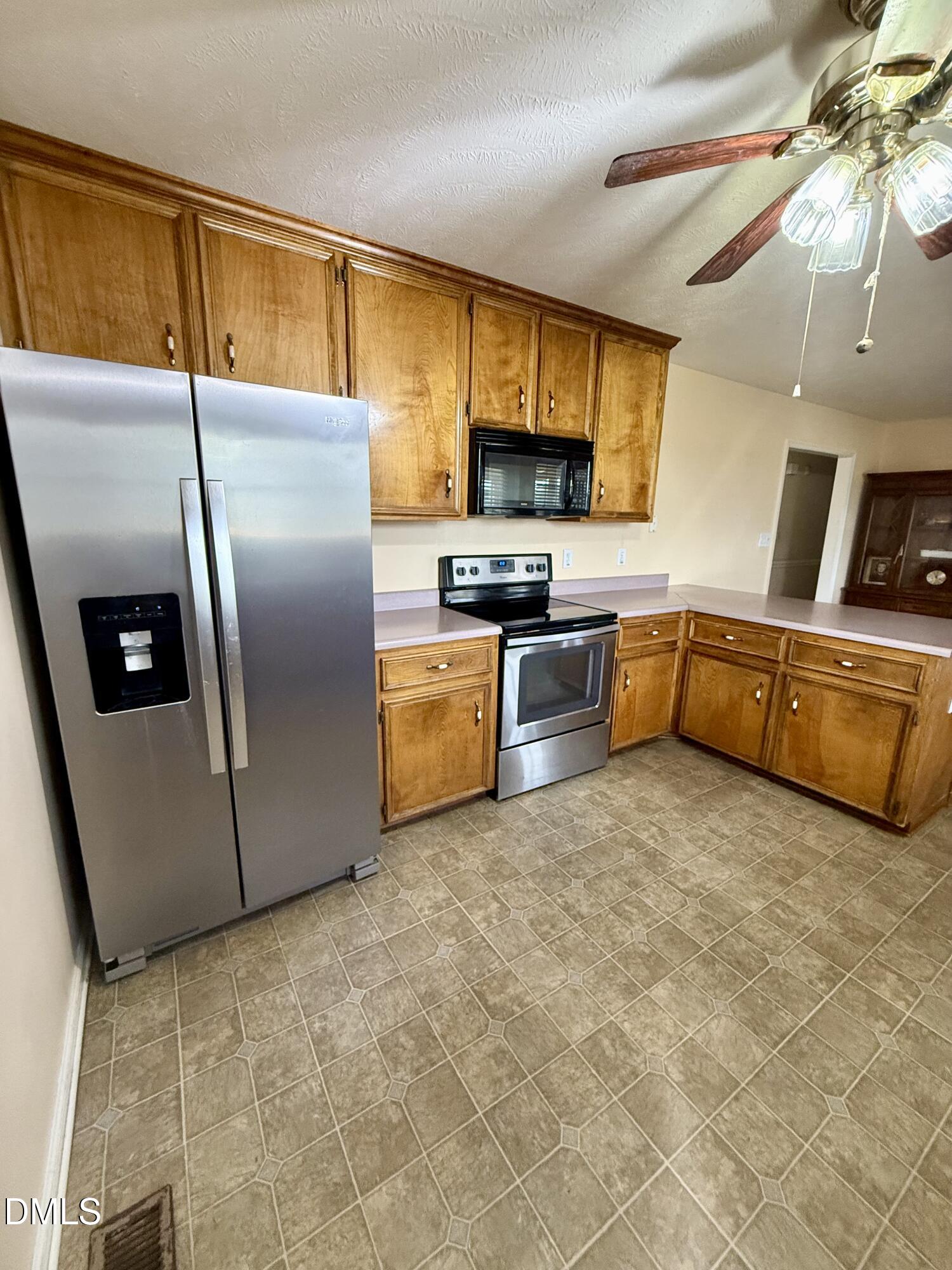 1511 Lane Road