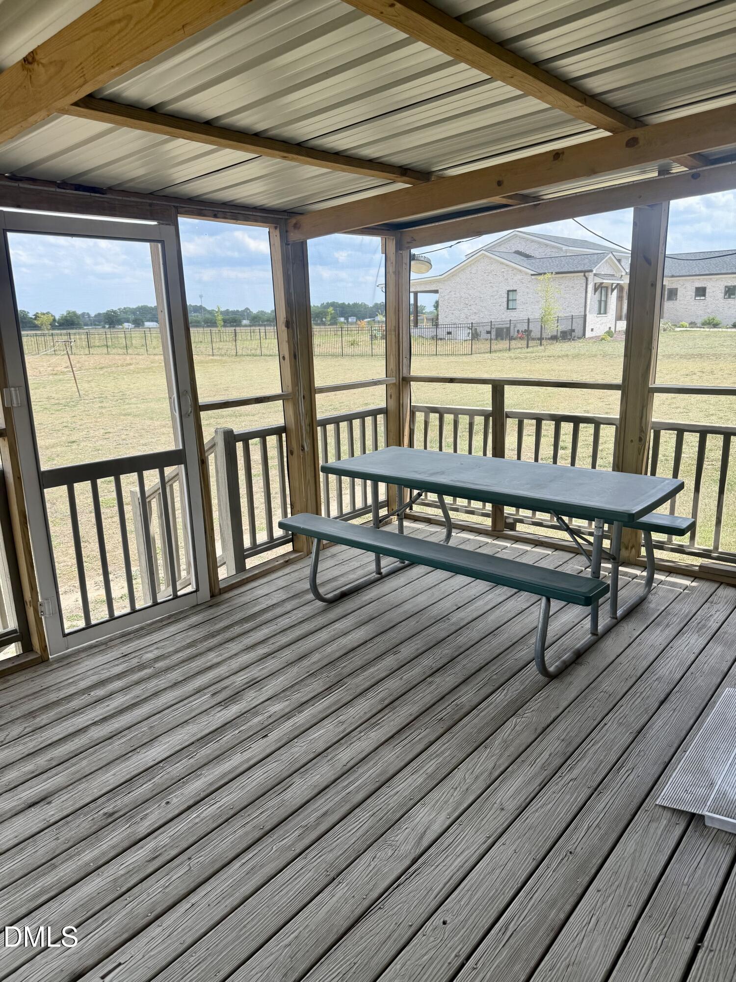 1511 Lane Road
