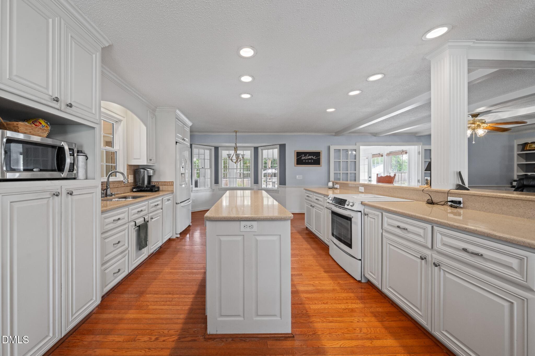 1718 Aman Dairy Road