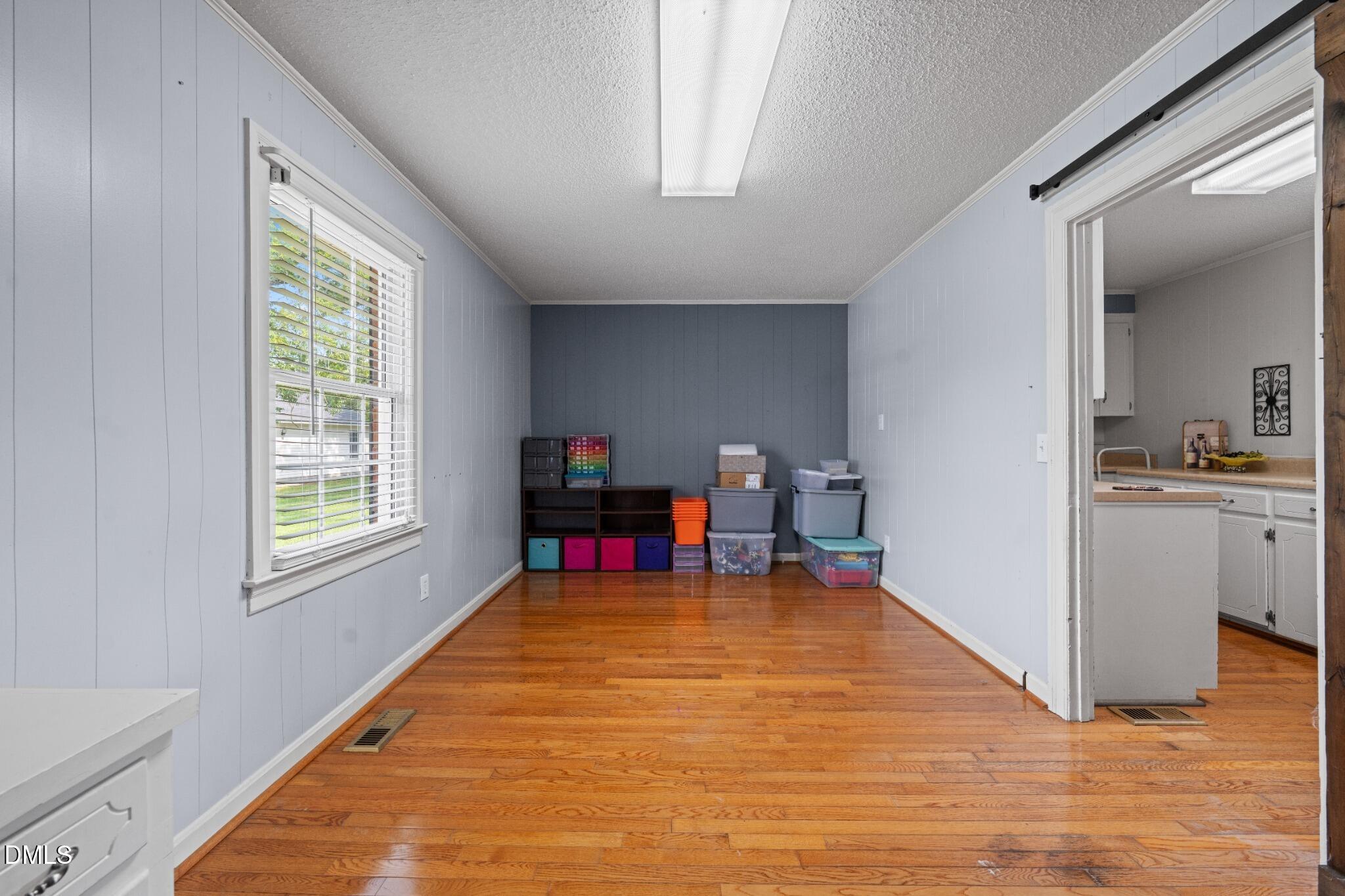 1718 Aman Dairy Road