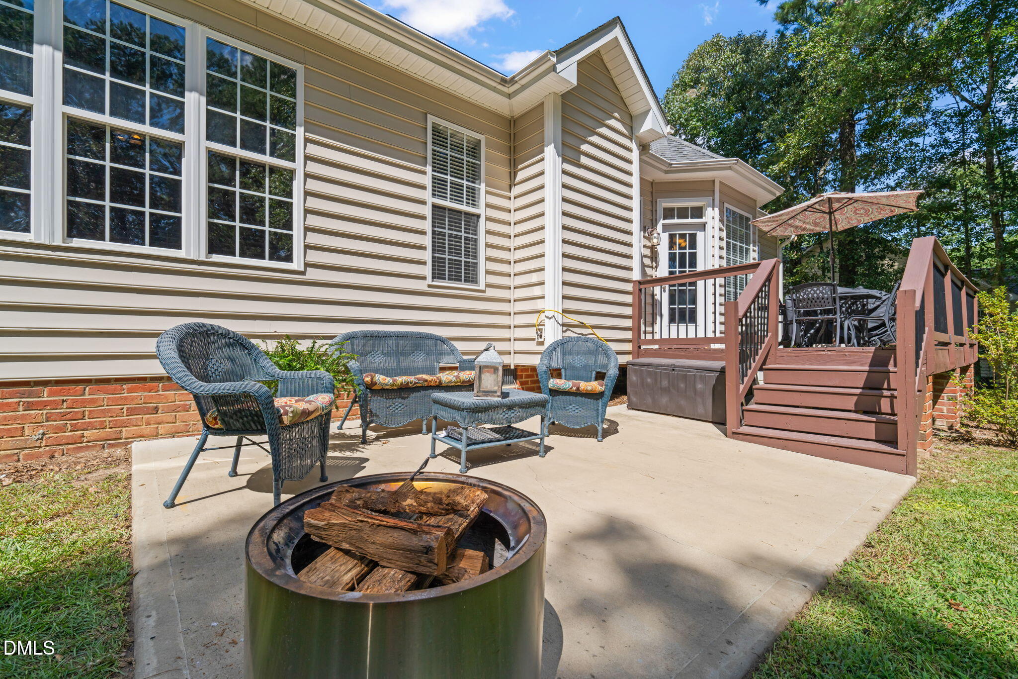 81 Carrousel Court