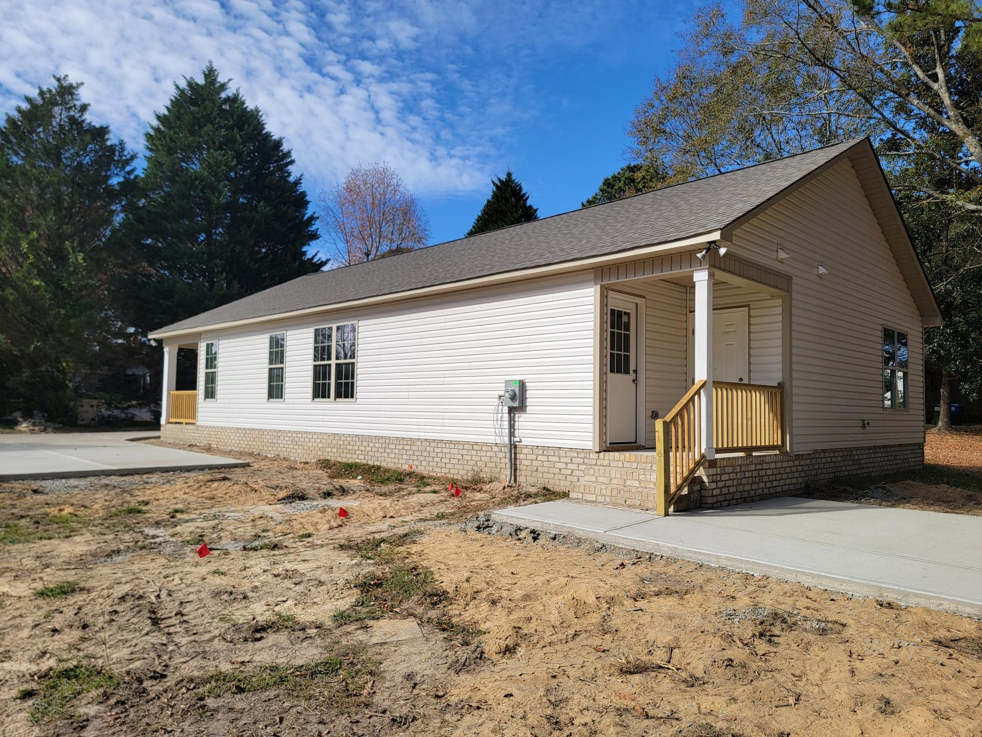 649 S Lincoln Street