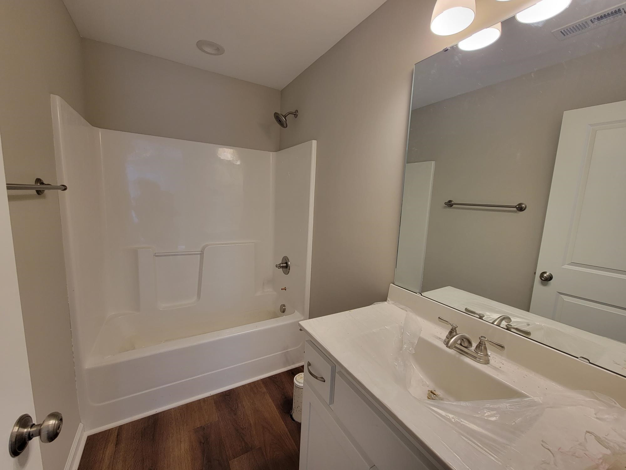 649 S Lincoln Street