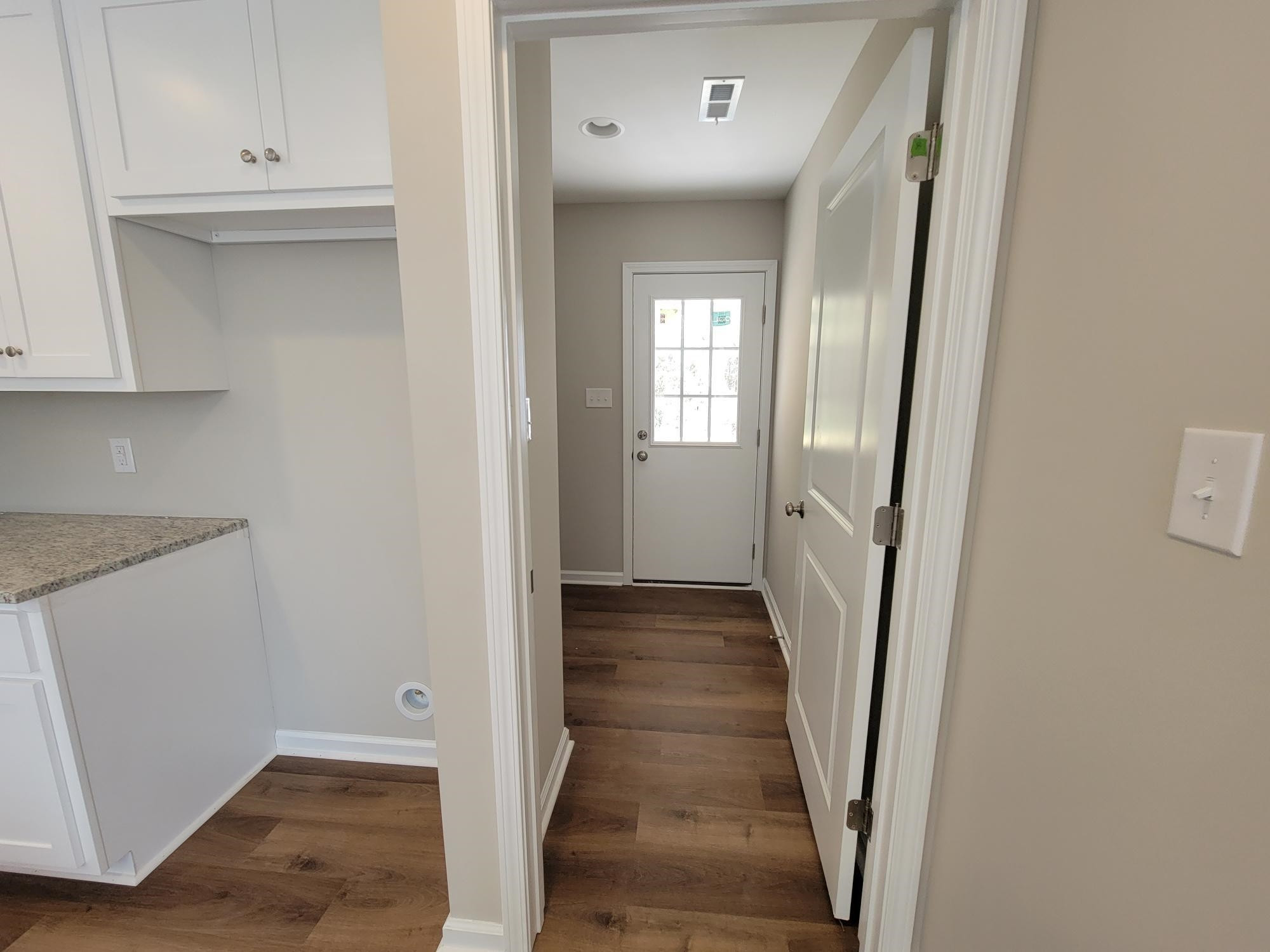 649 S Lincoln Street