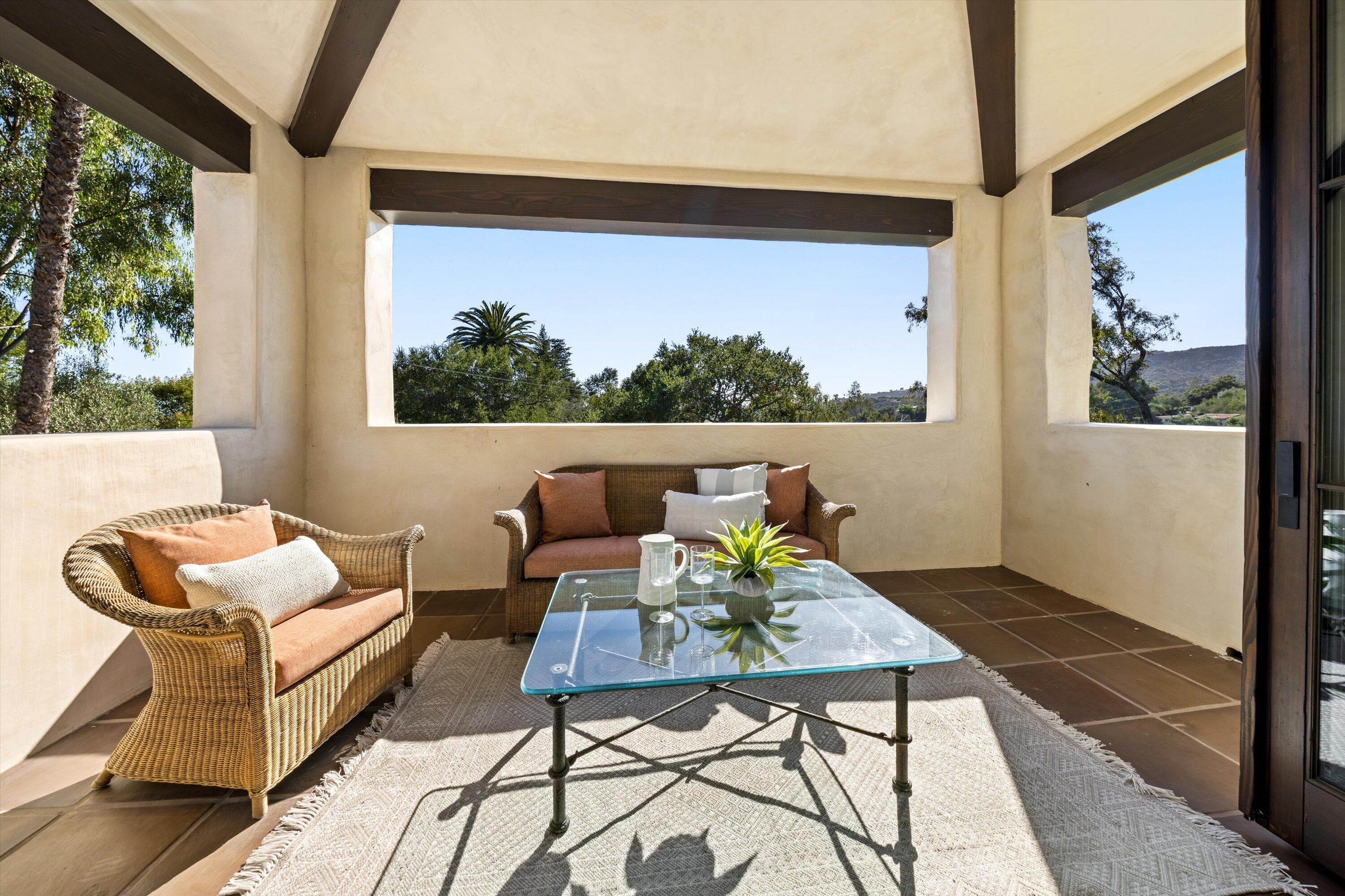 1035 Coyote Road