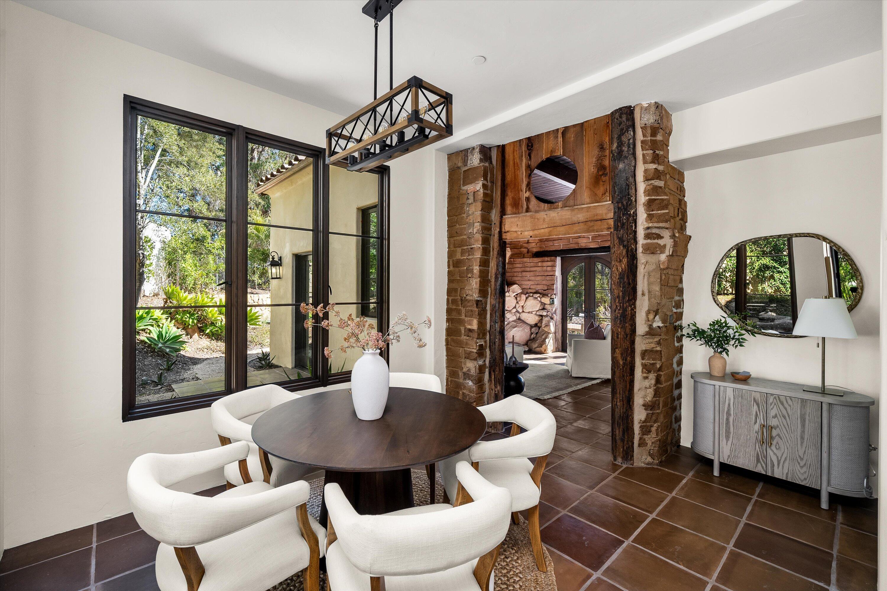 1035 Coyote Road