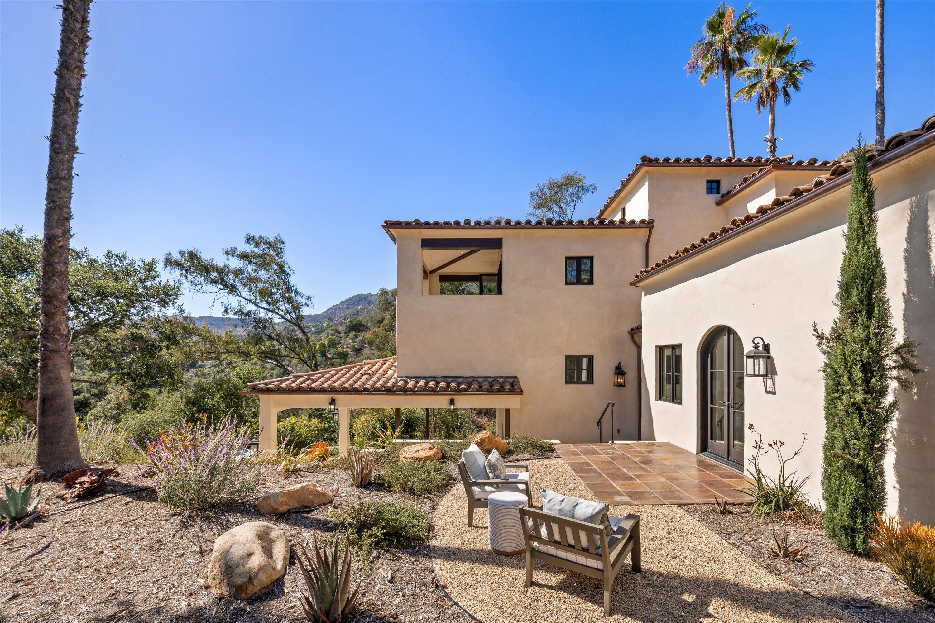 1035 Coyote Road