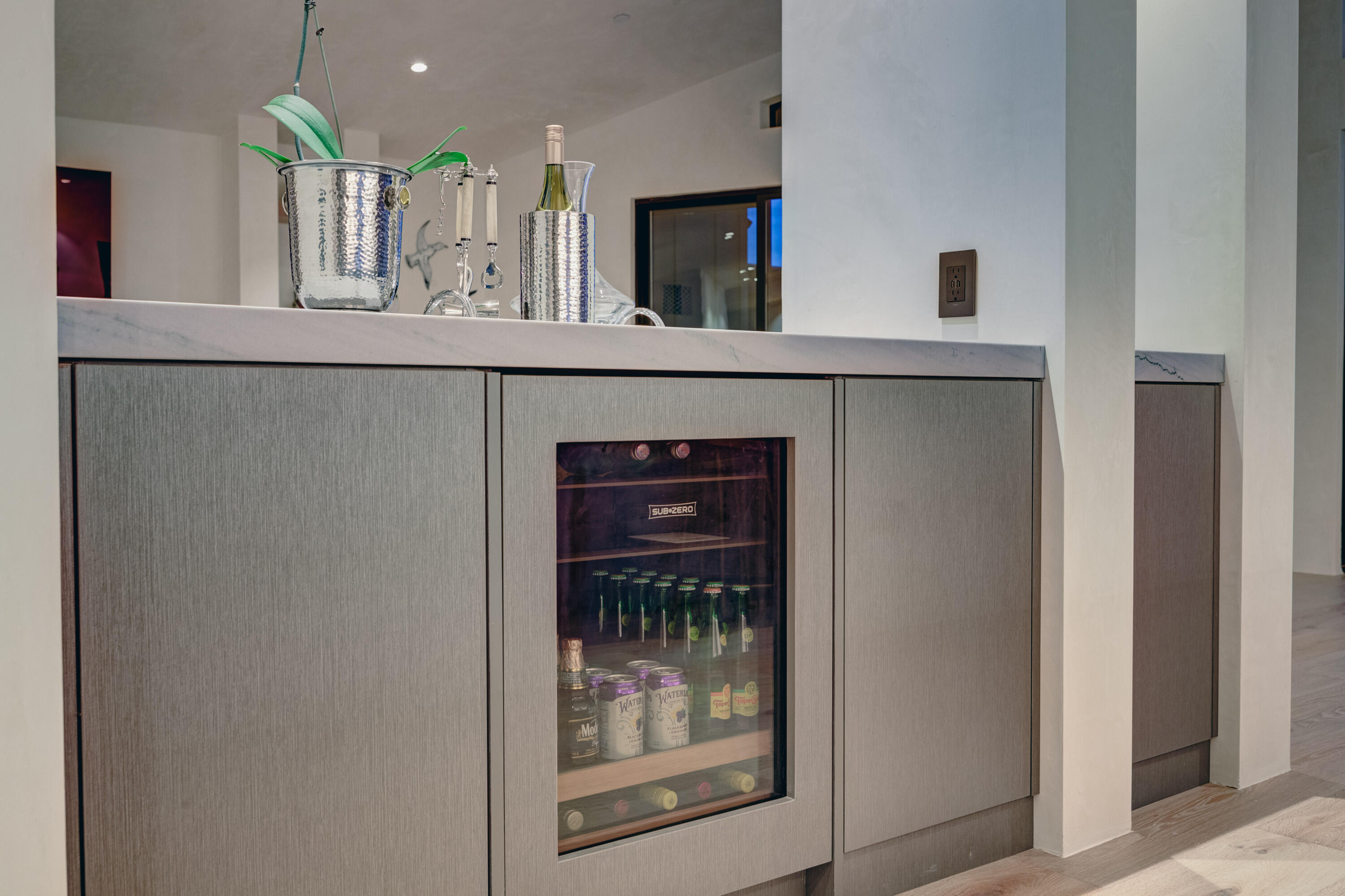 670 Santa Lucia Avenue