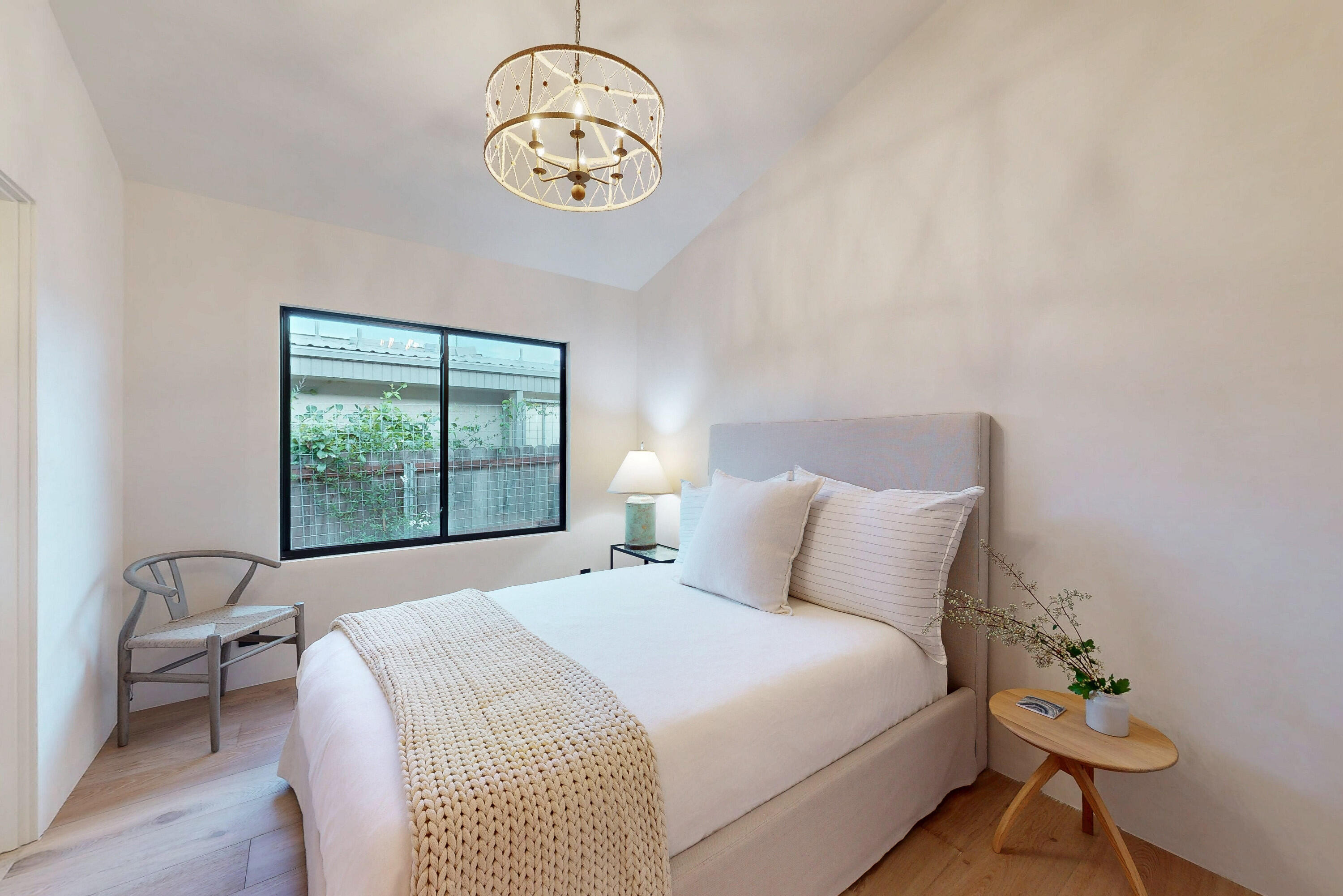 670 Santa Lucia Avenue