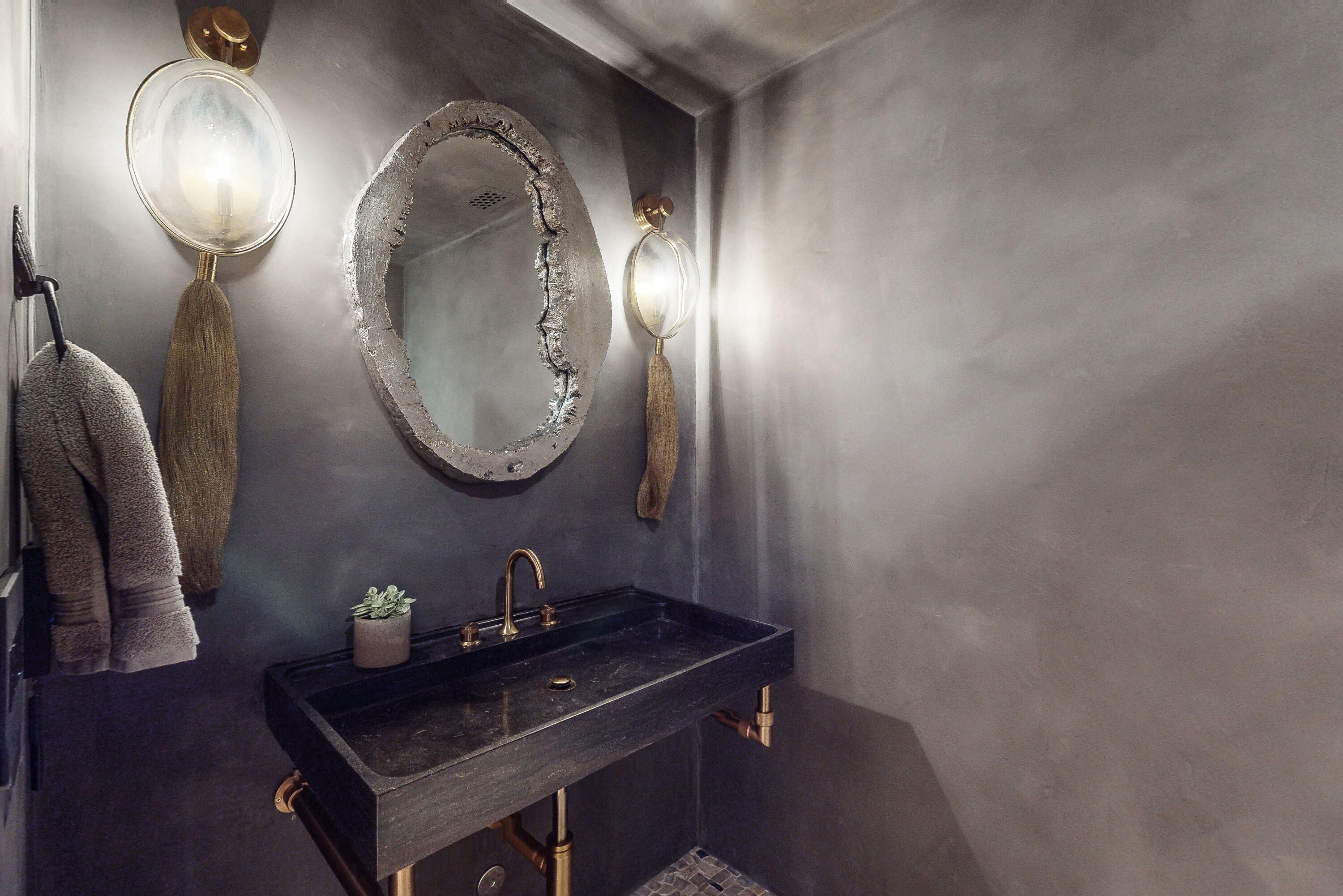 670 Santa Lucia Avenue