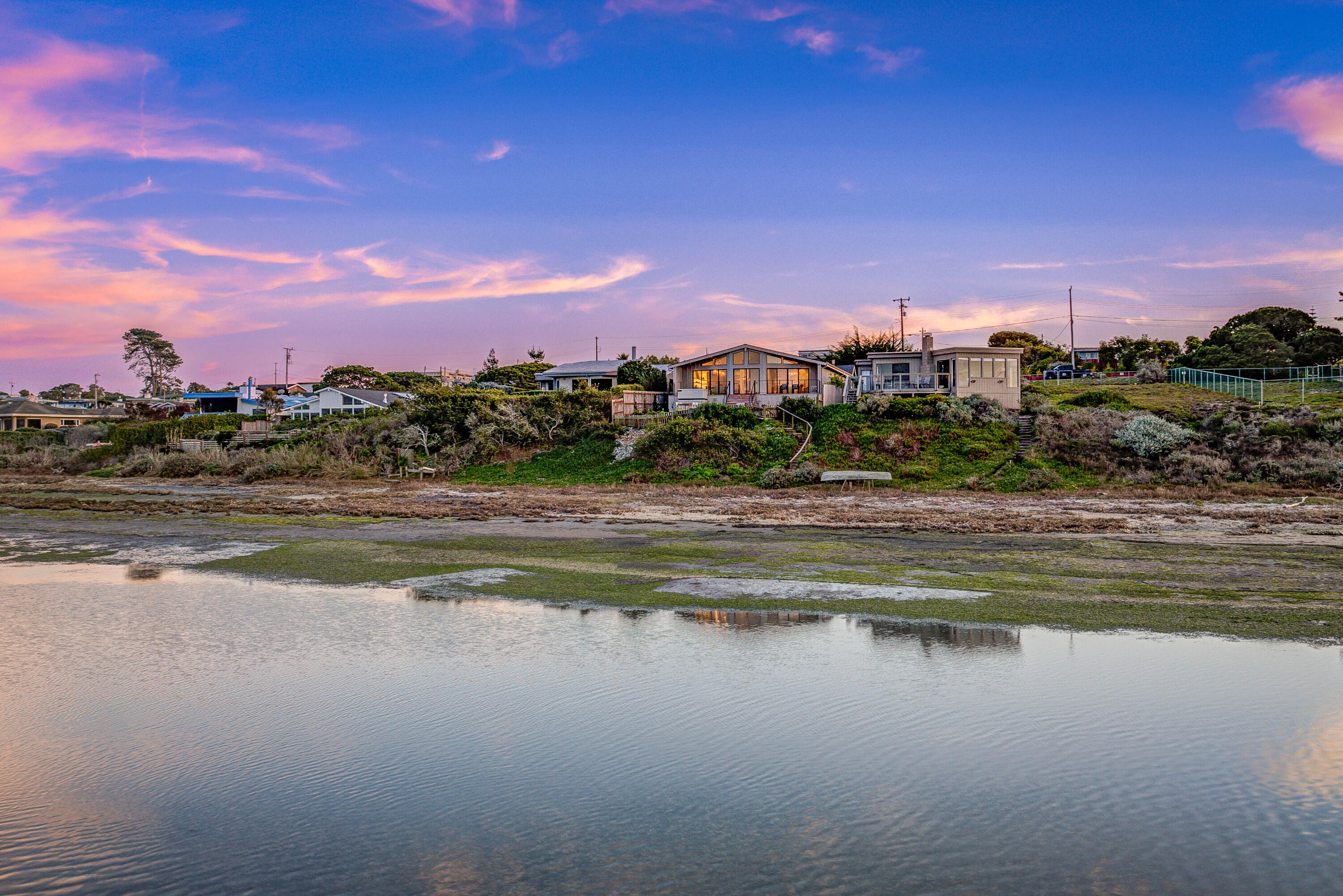 670 Santa Lucia Avenue