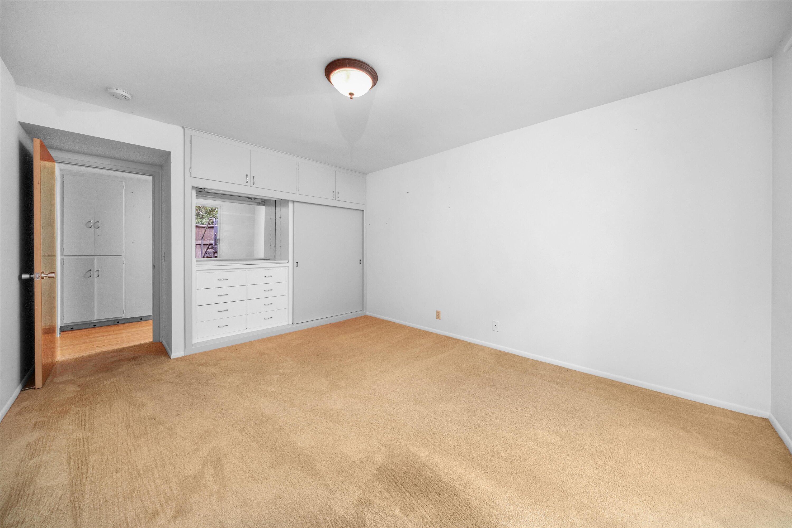 4507 Carriage Hill Drive