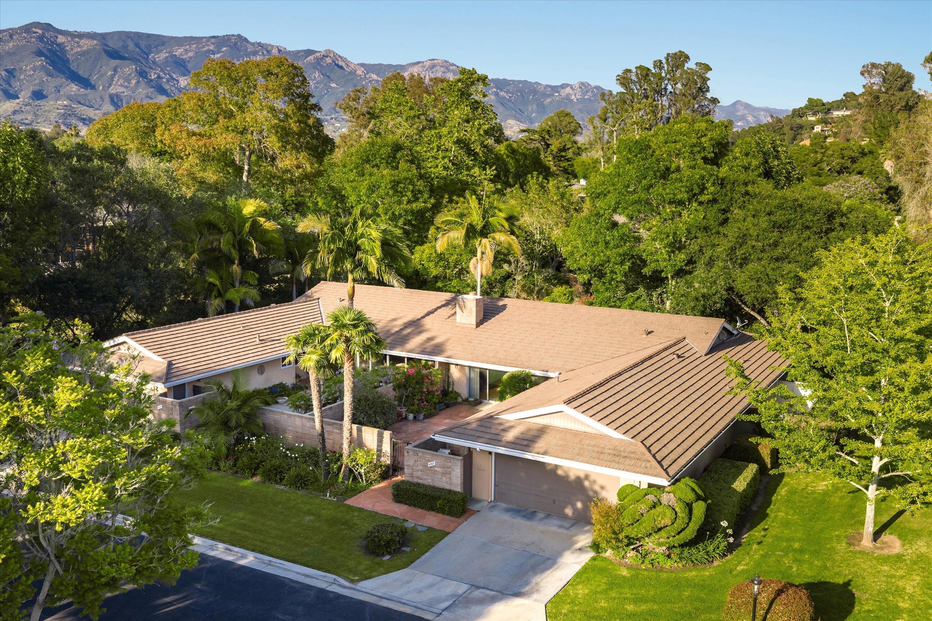 4507 Carriage Hill Drive