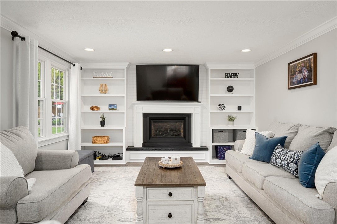 7984 Nutmeg Lane