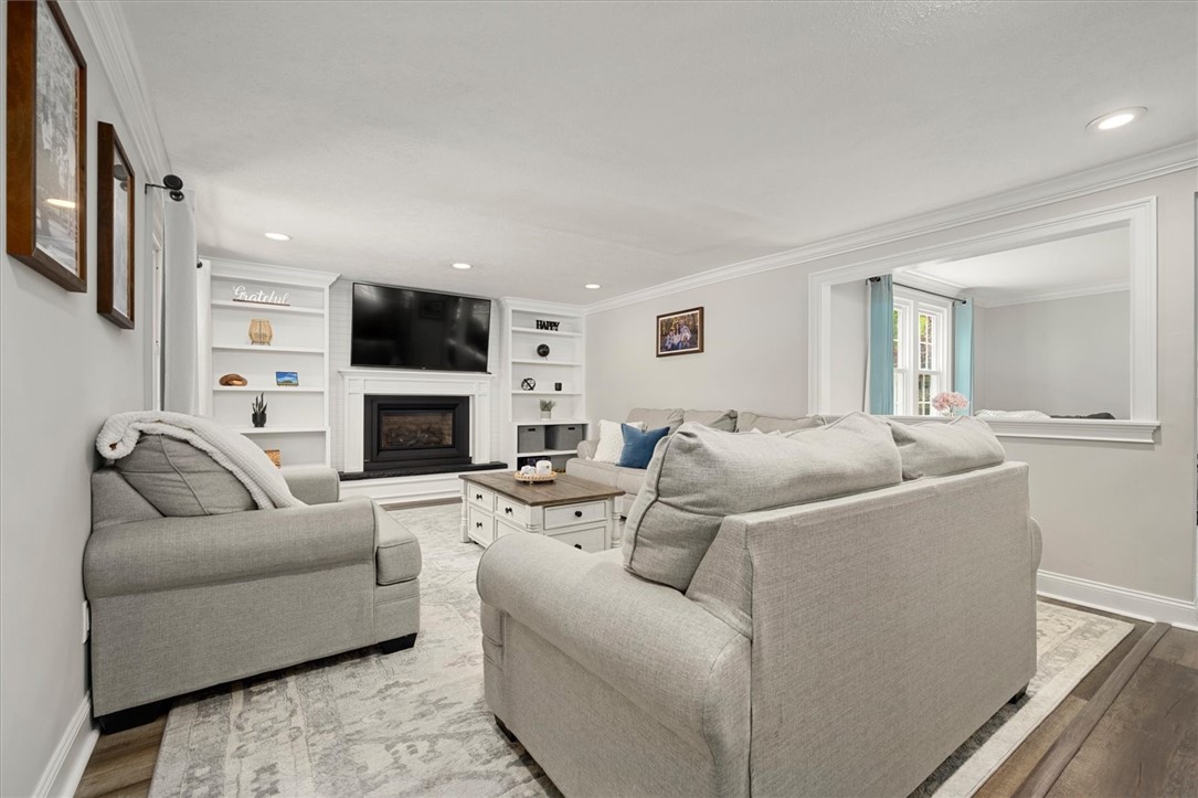 7984 Nutmeg Lane
