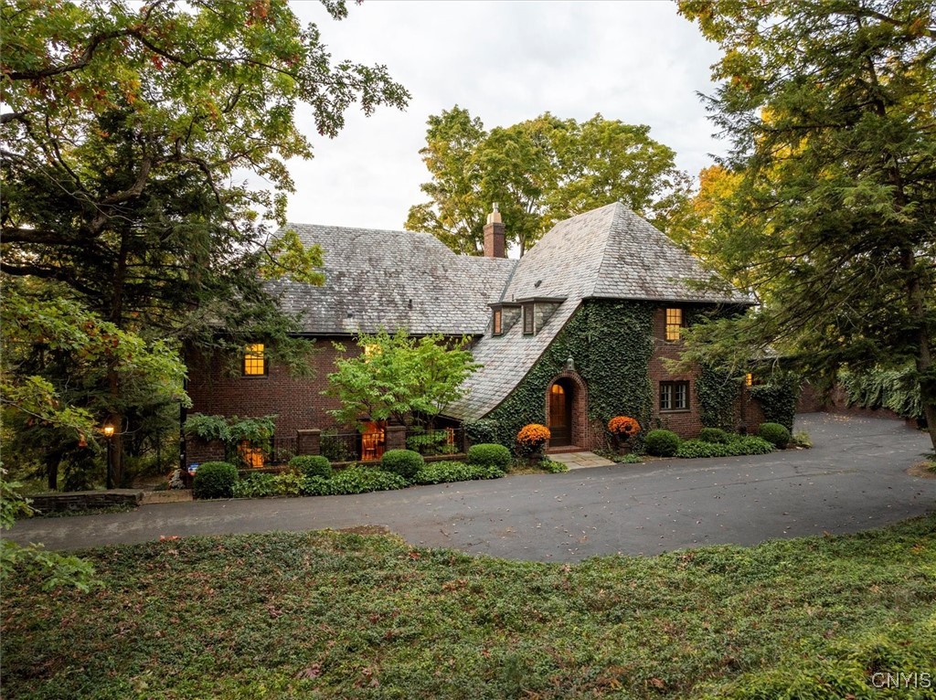 520 Cayuga Heights Road
