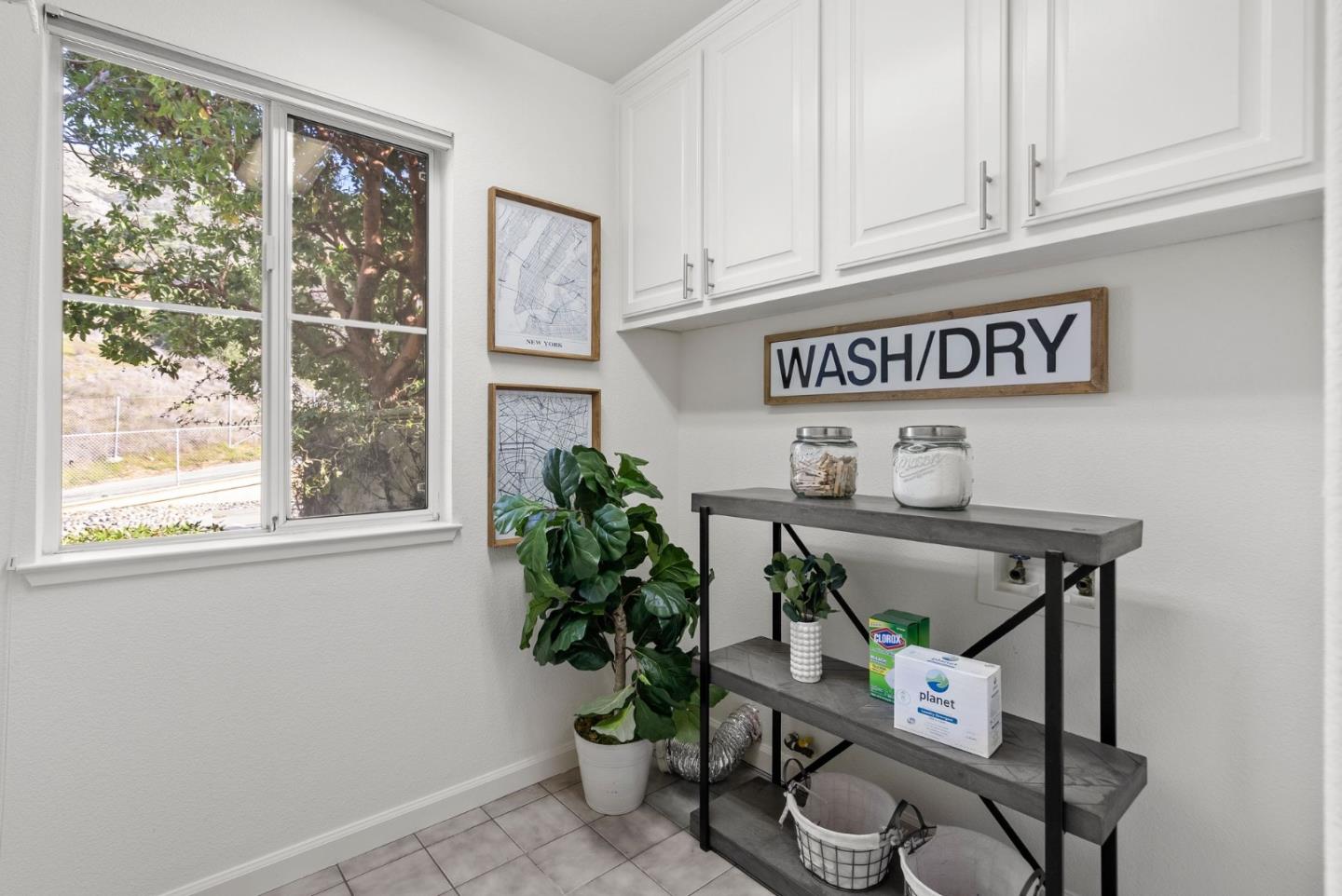 16 Skypark CIR