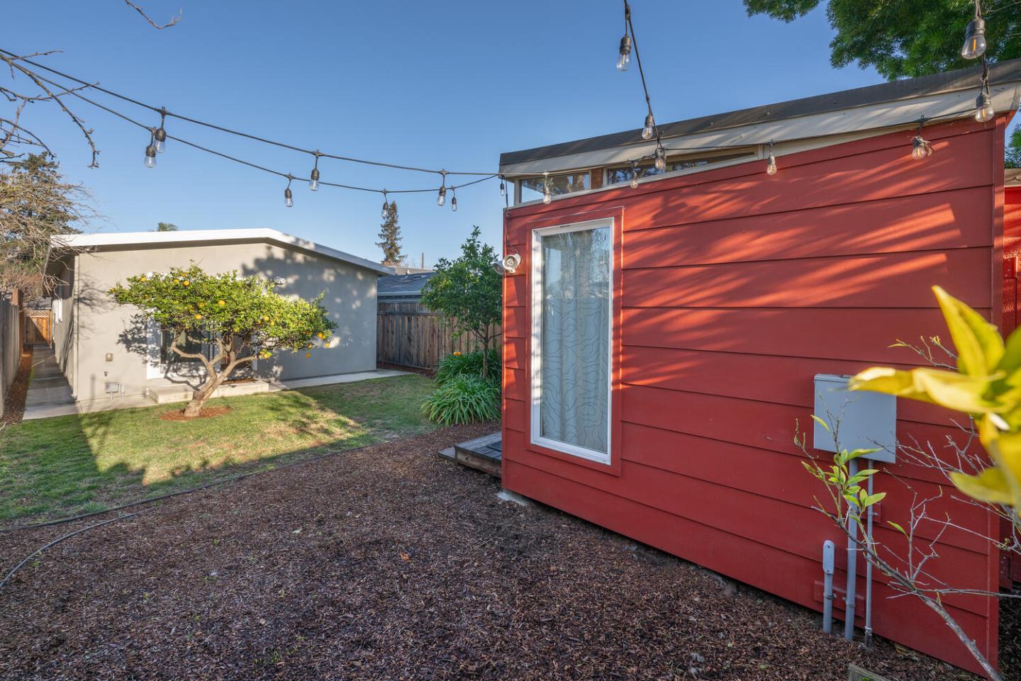 1354 Oakhurst AVE