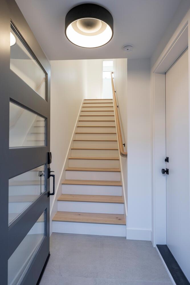 782 Elm B