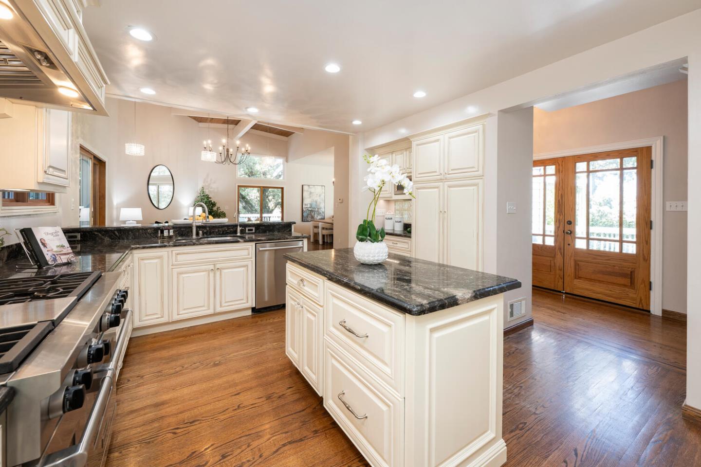 81 Devonshire Circle