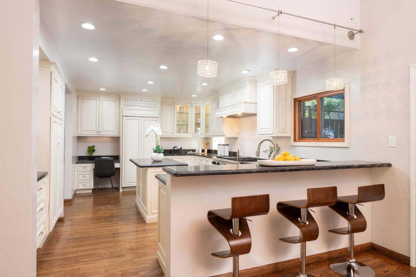 81 Devonshire Circle