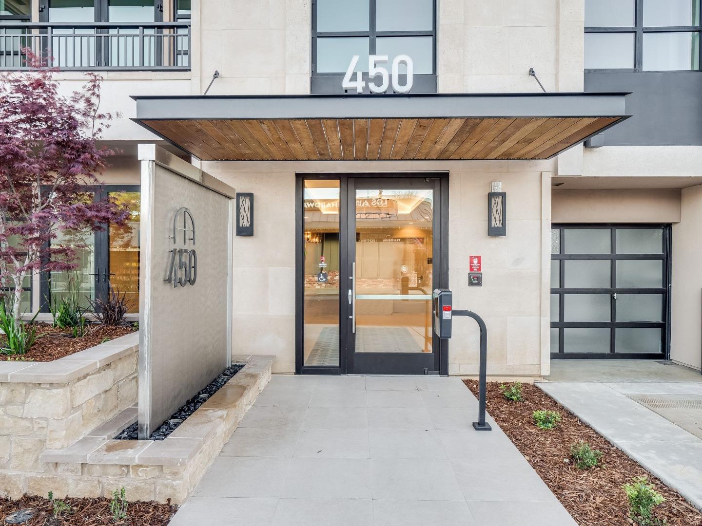 450 1st Street 306
