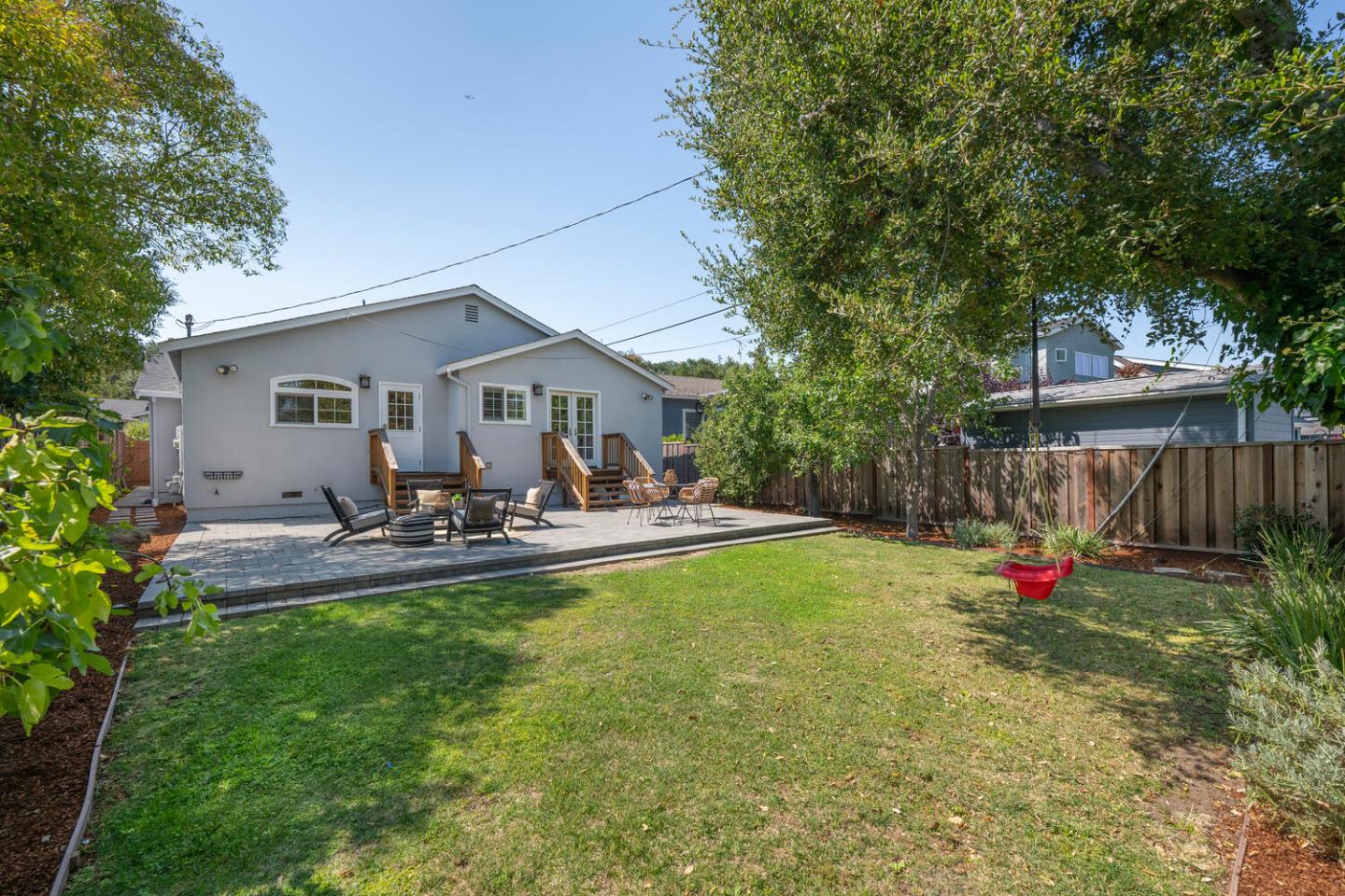 807 Cedar Street