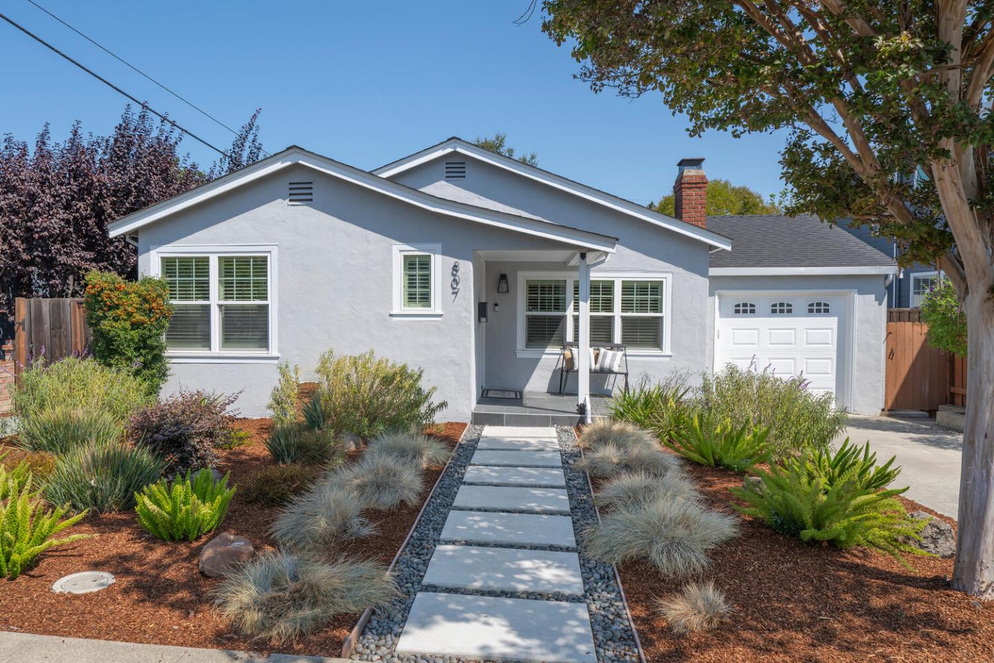 807 Cedar Street